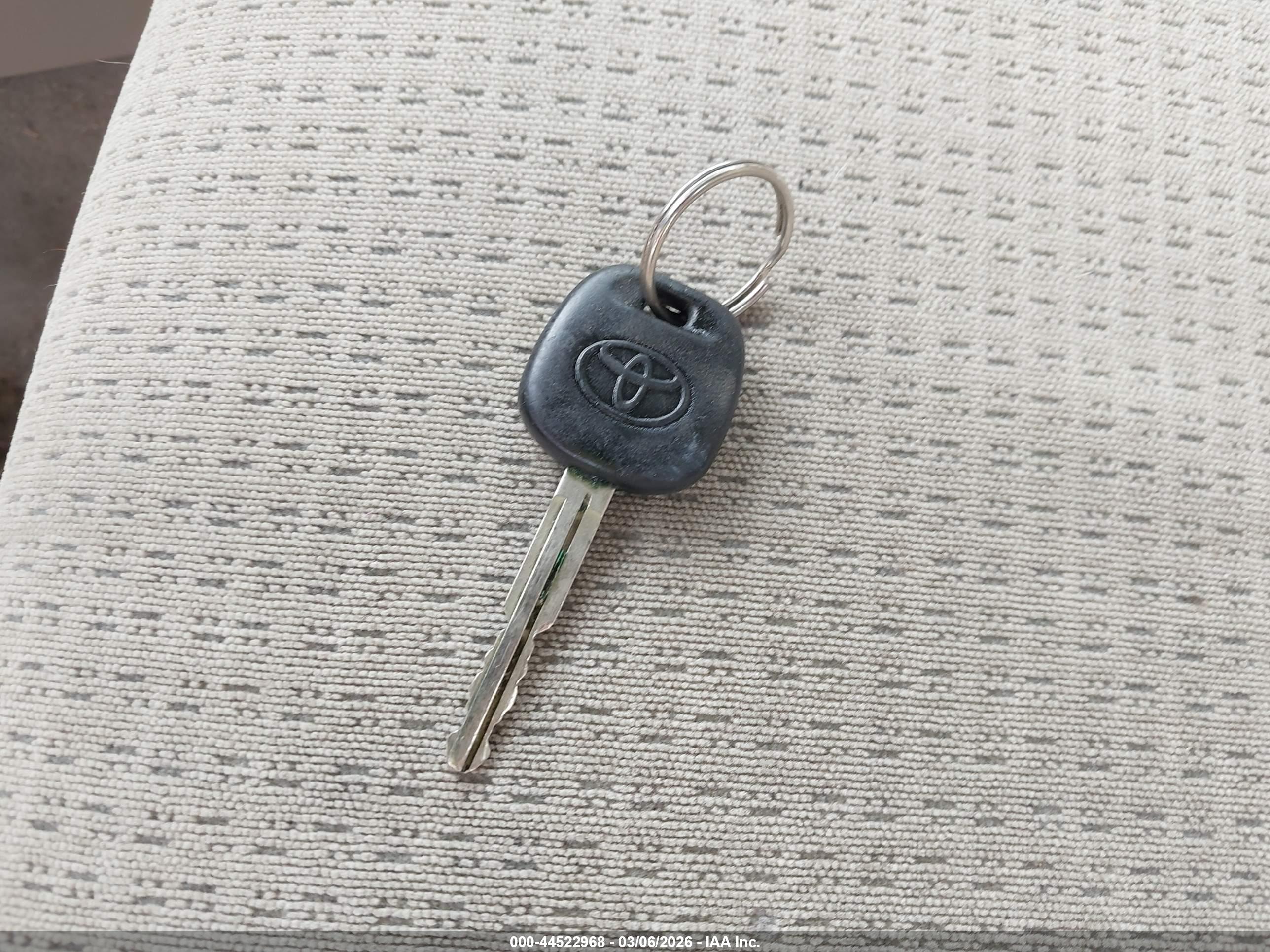 TOYOTA COROLLA image 11
