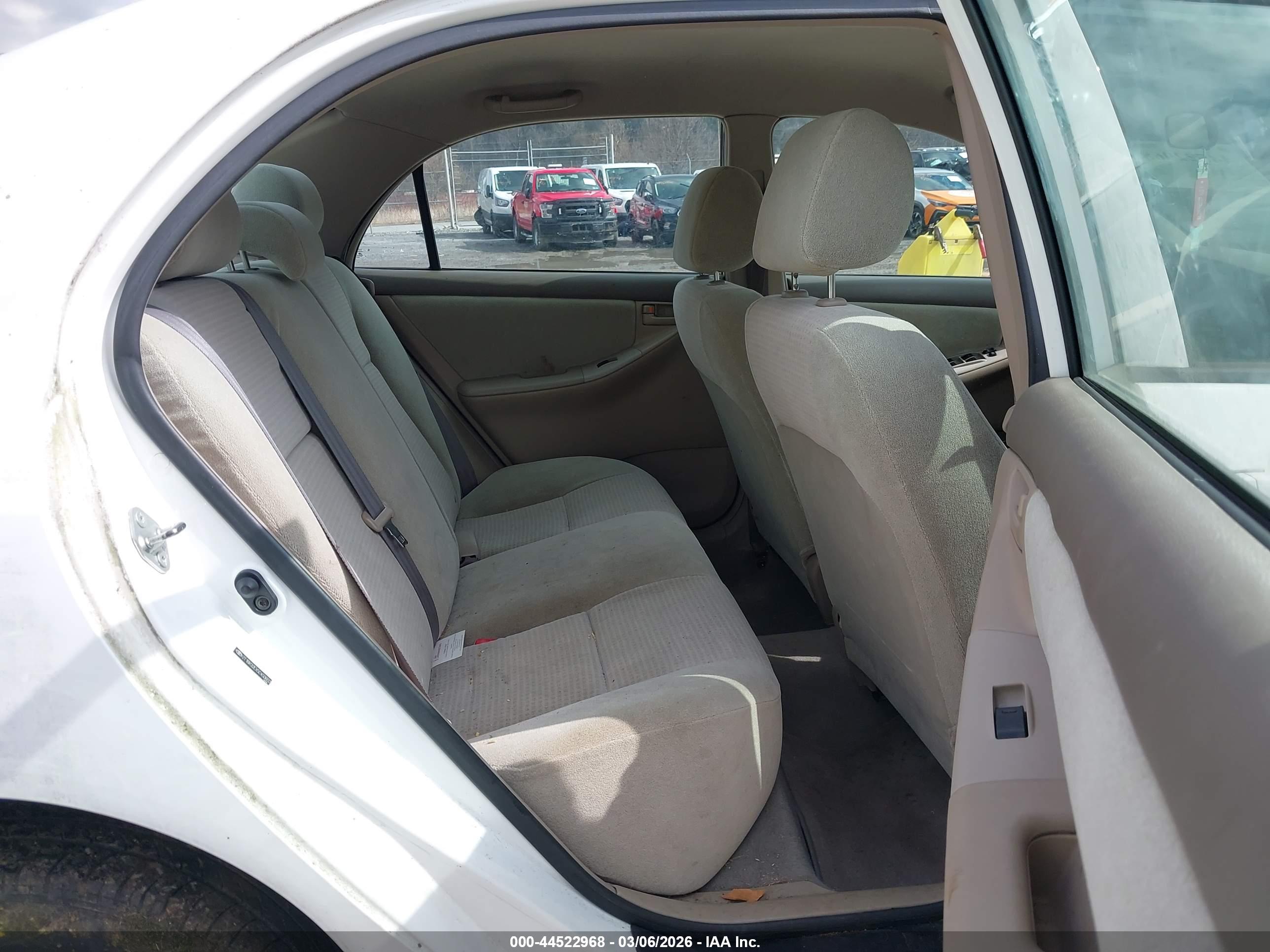 TOYOTA COROLLA image 8