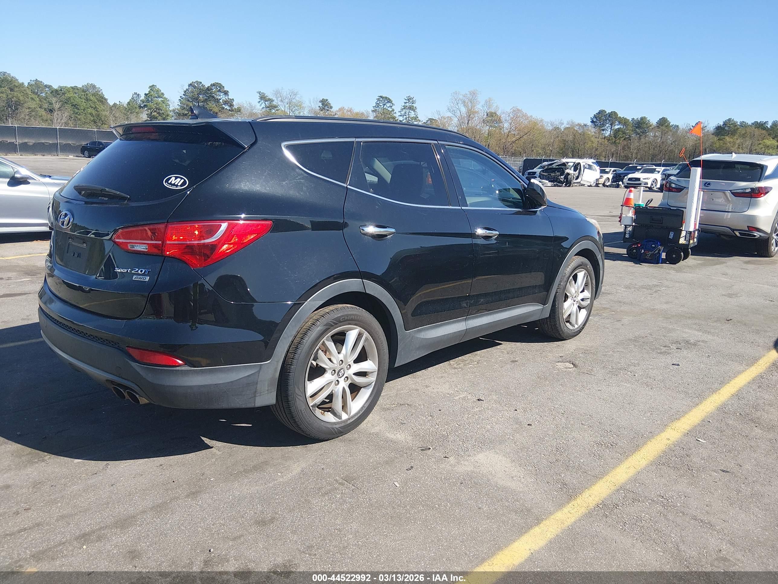 HYUNDAI SANTA image 4