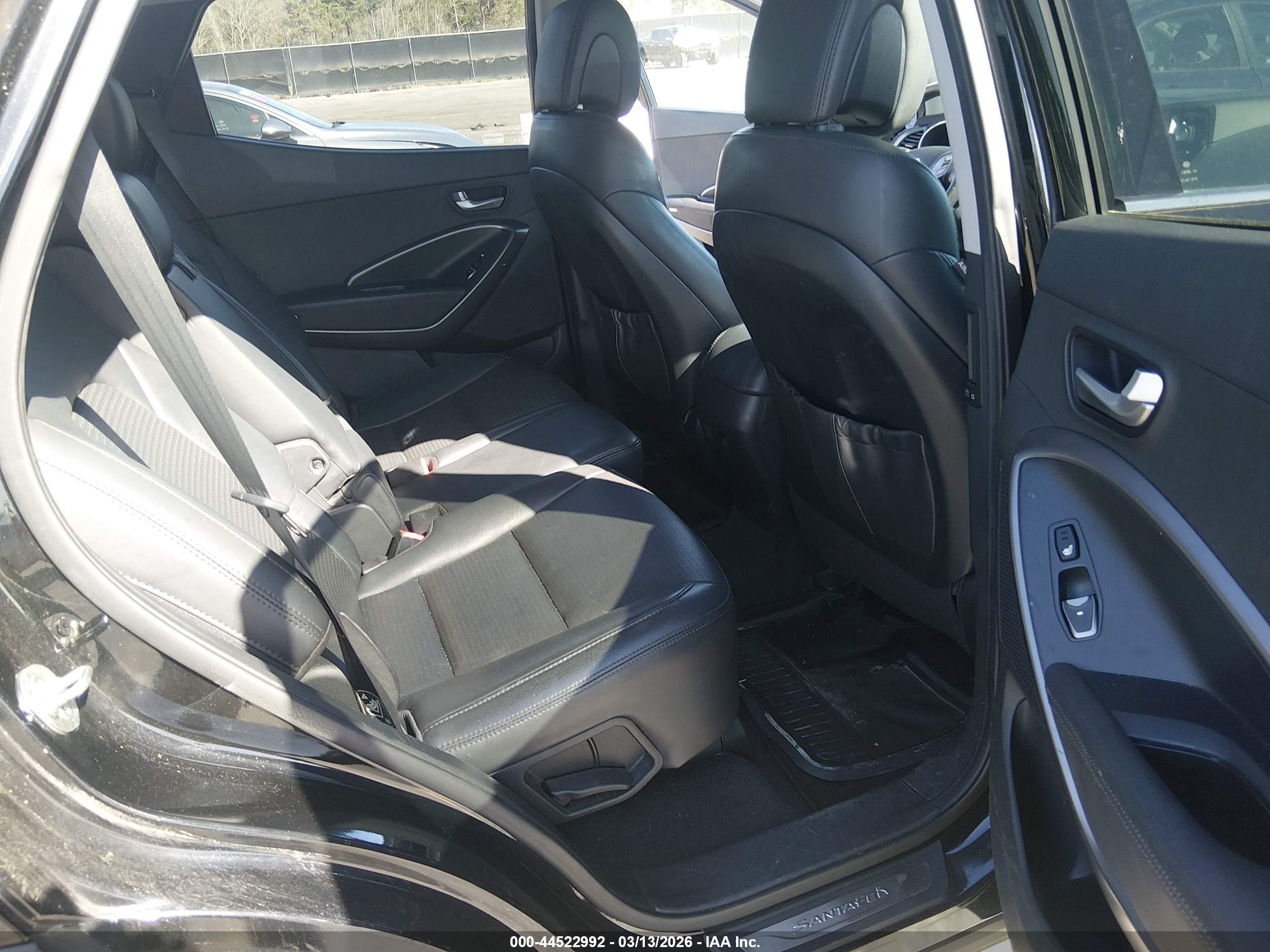 HYUNDAI SANTA image 8