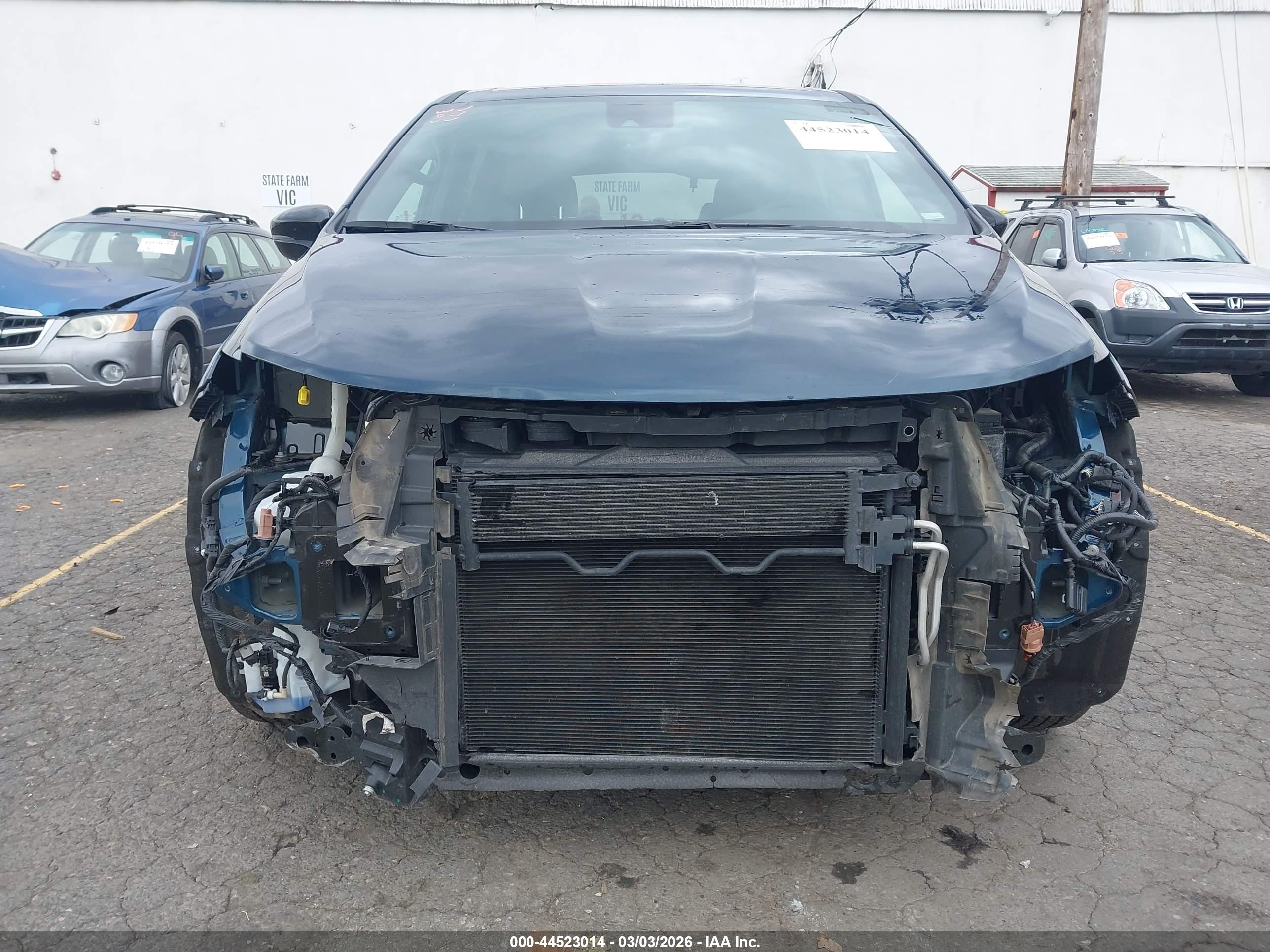 CHRYSLER PACIFICA image 6