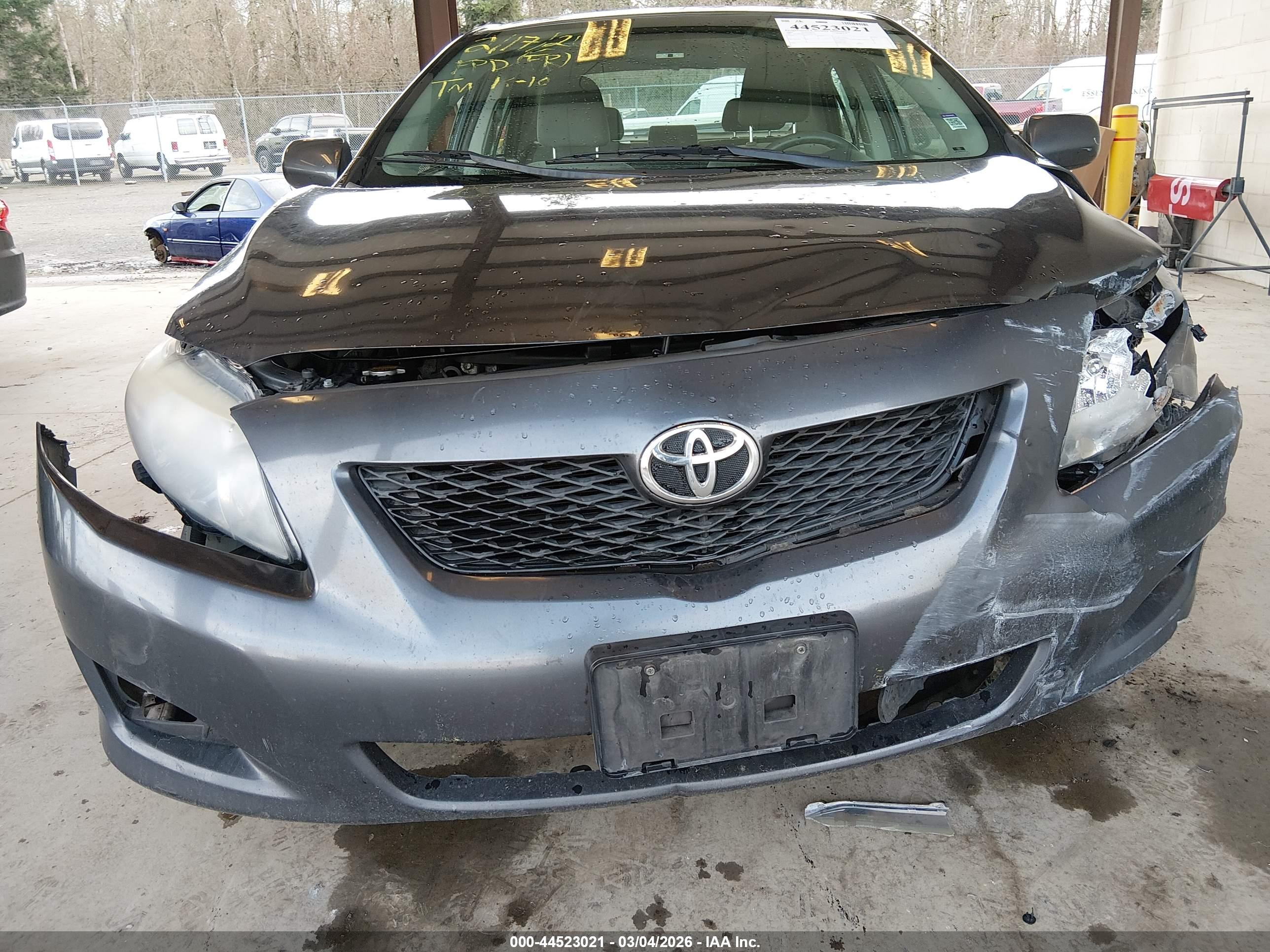 TOYOTA COROLLA image 6