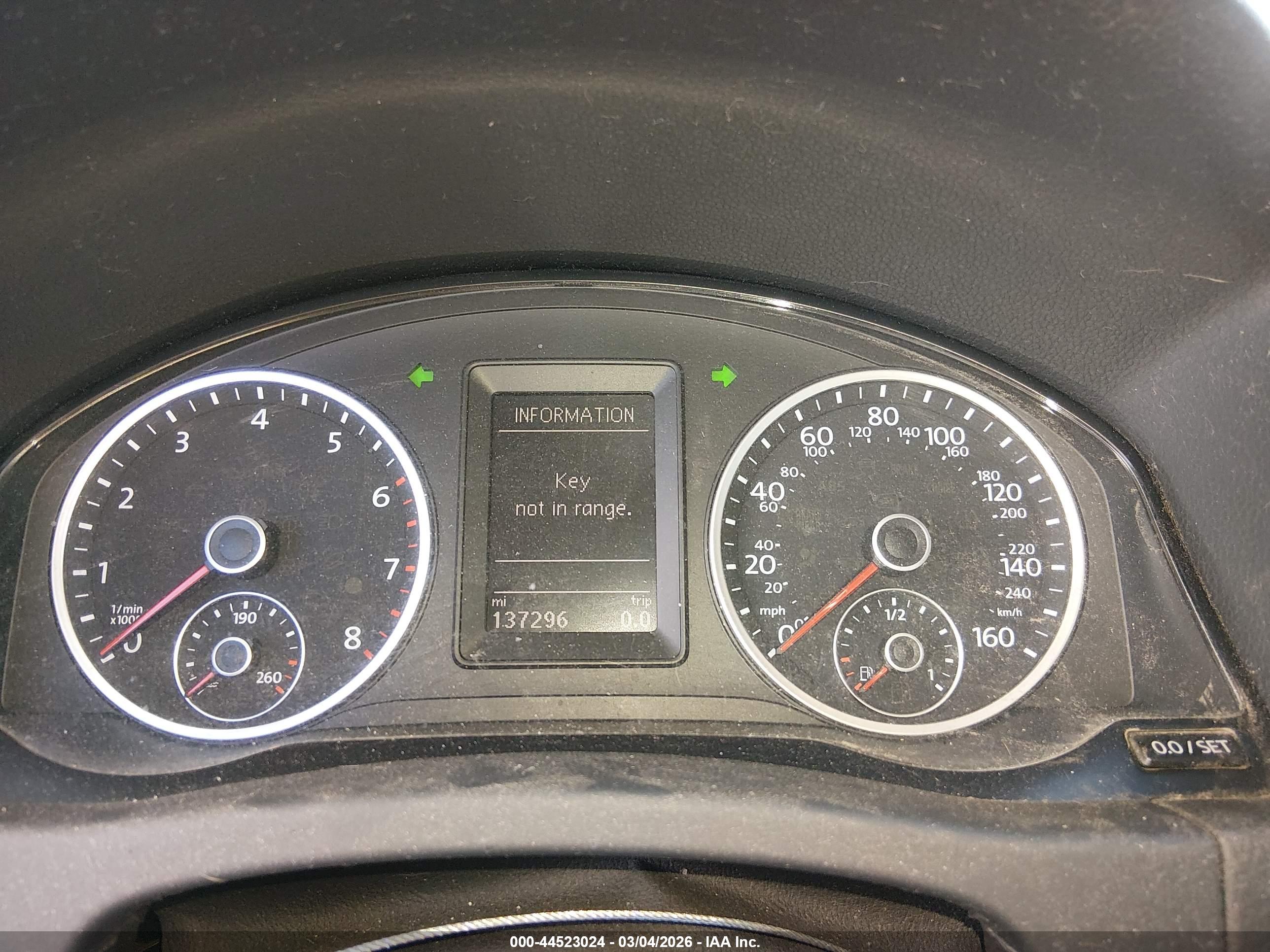 VOLKSWAGEN TIGUAN image 7