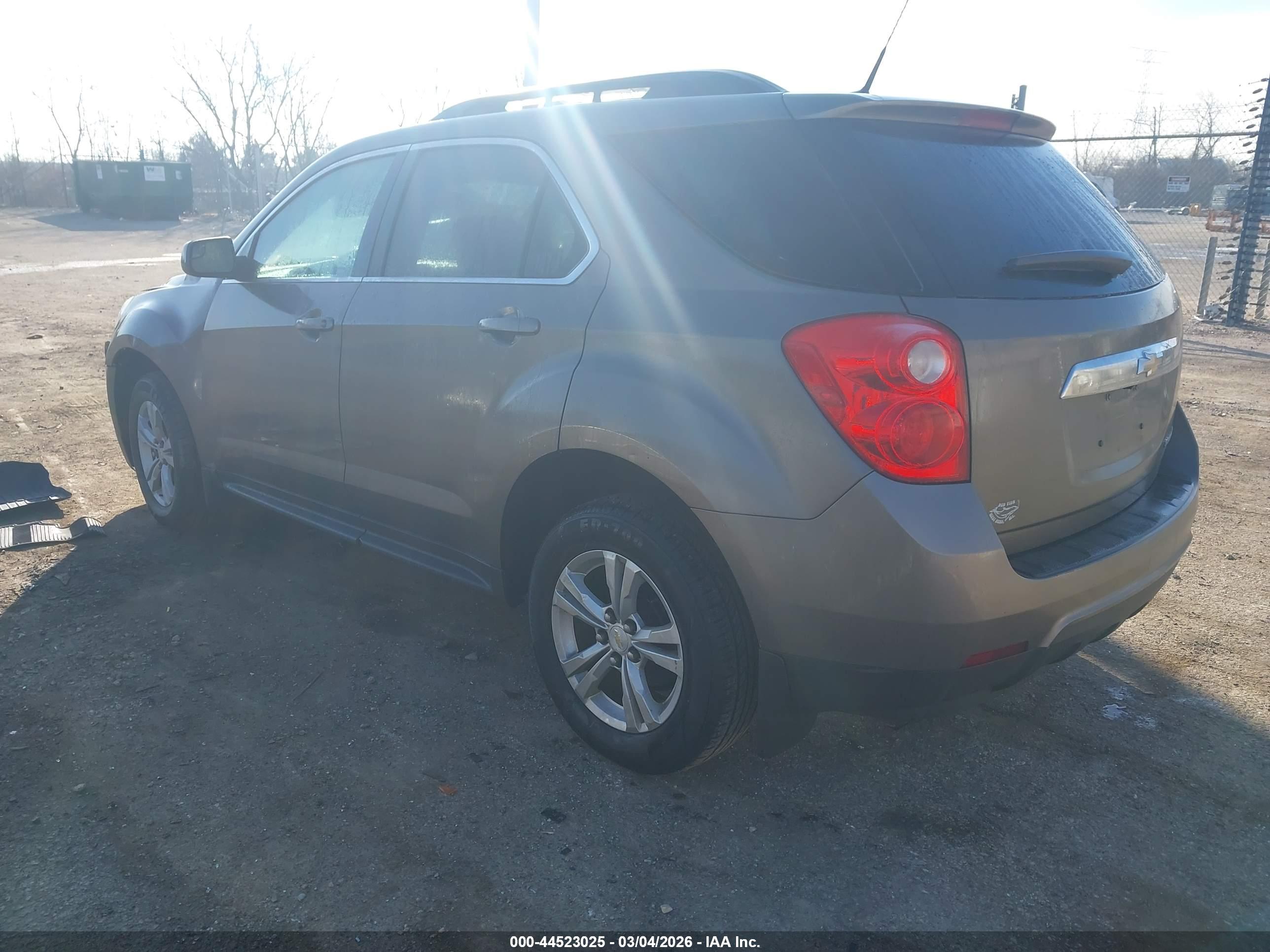 CHEVROLET EQUINOX image 3