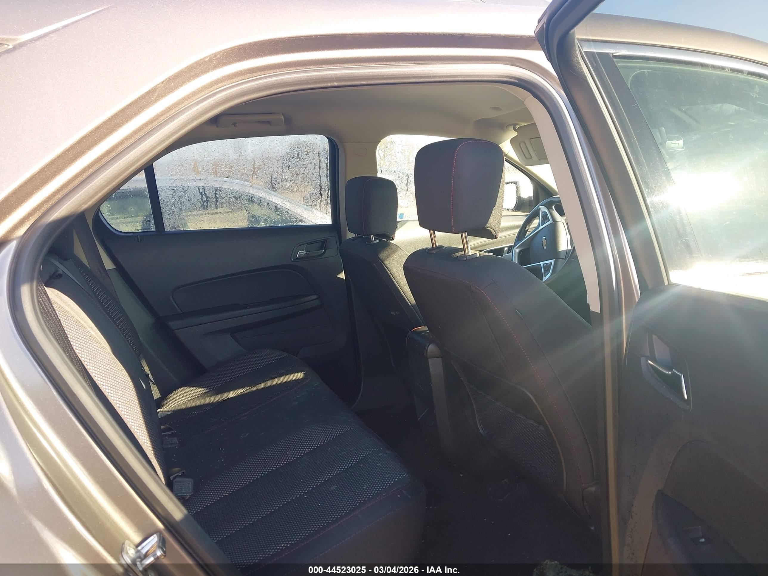CHEVROLET EQUINOX image 8