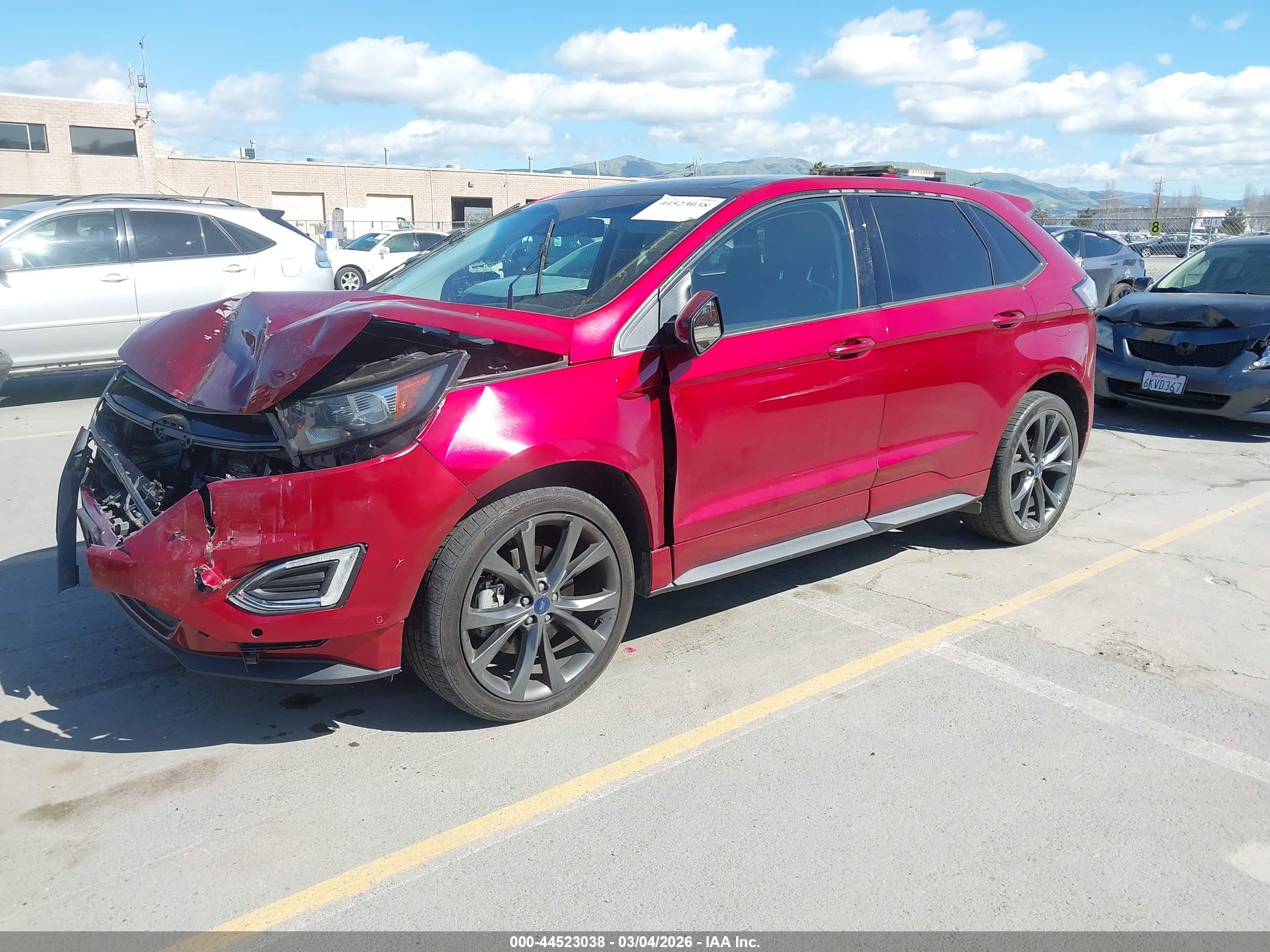 FORD EDGE image 2