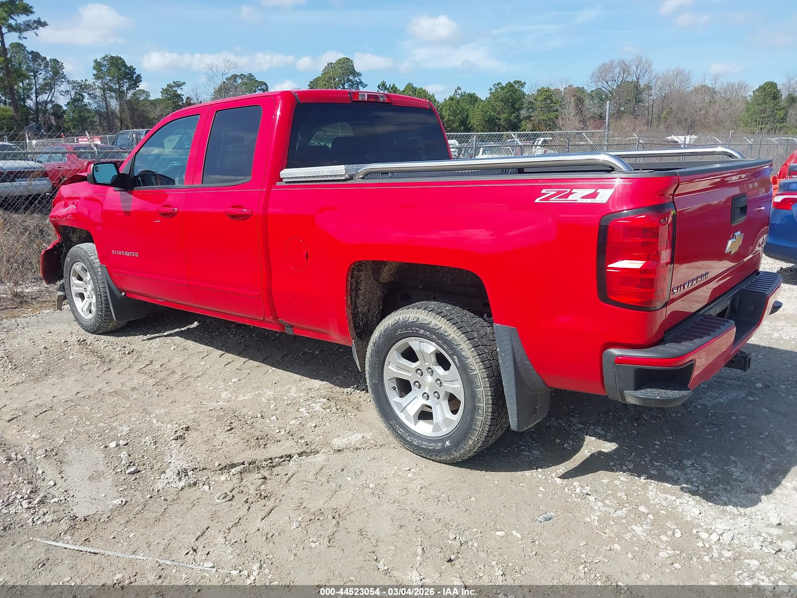 CHEVROLET SILVERADO image 3