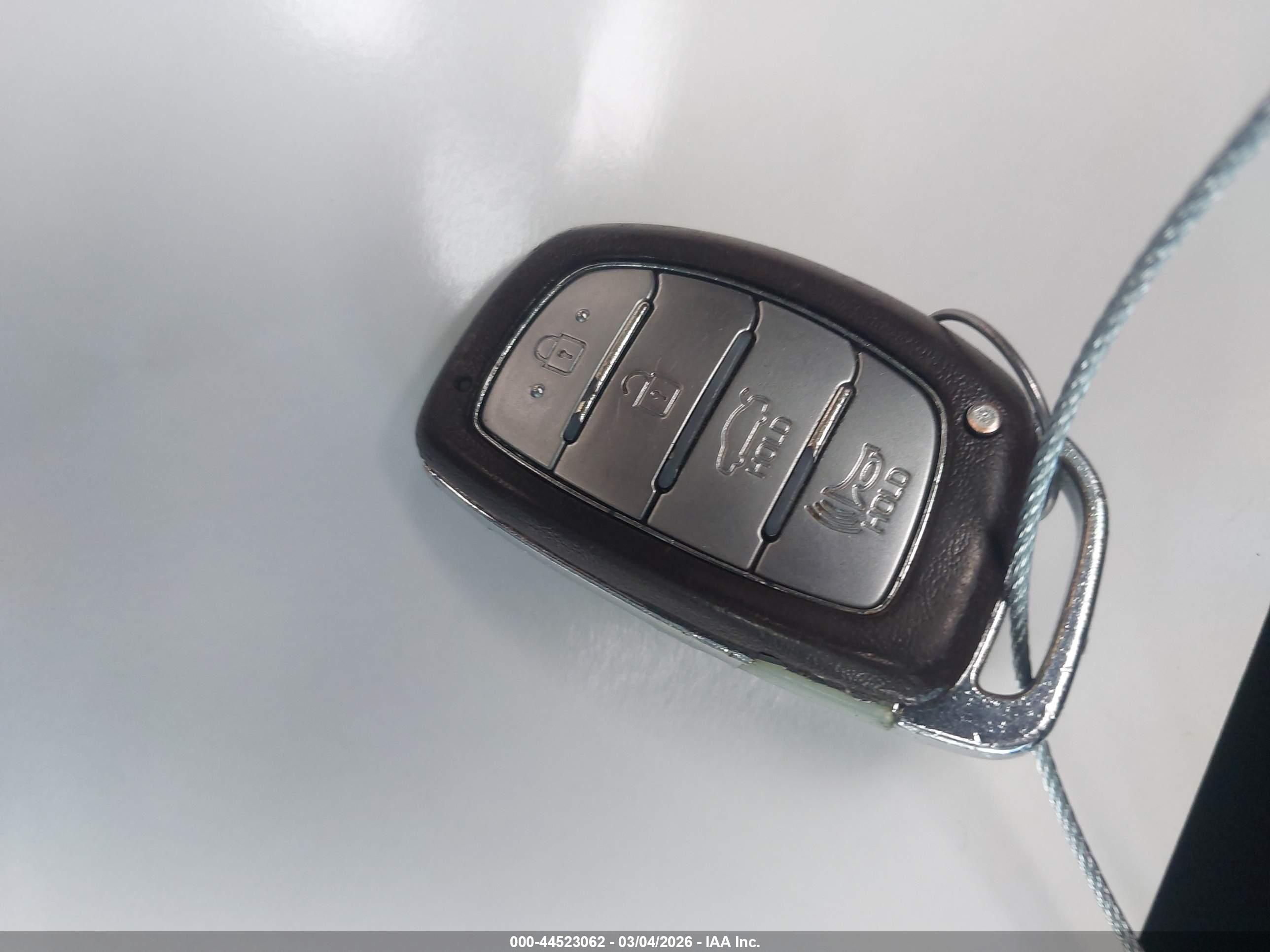 HYUNDAI SONATA image 11