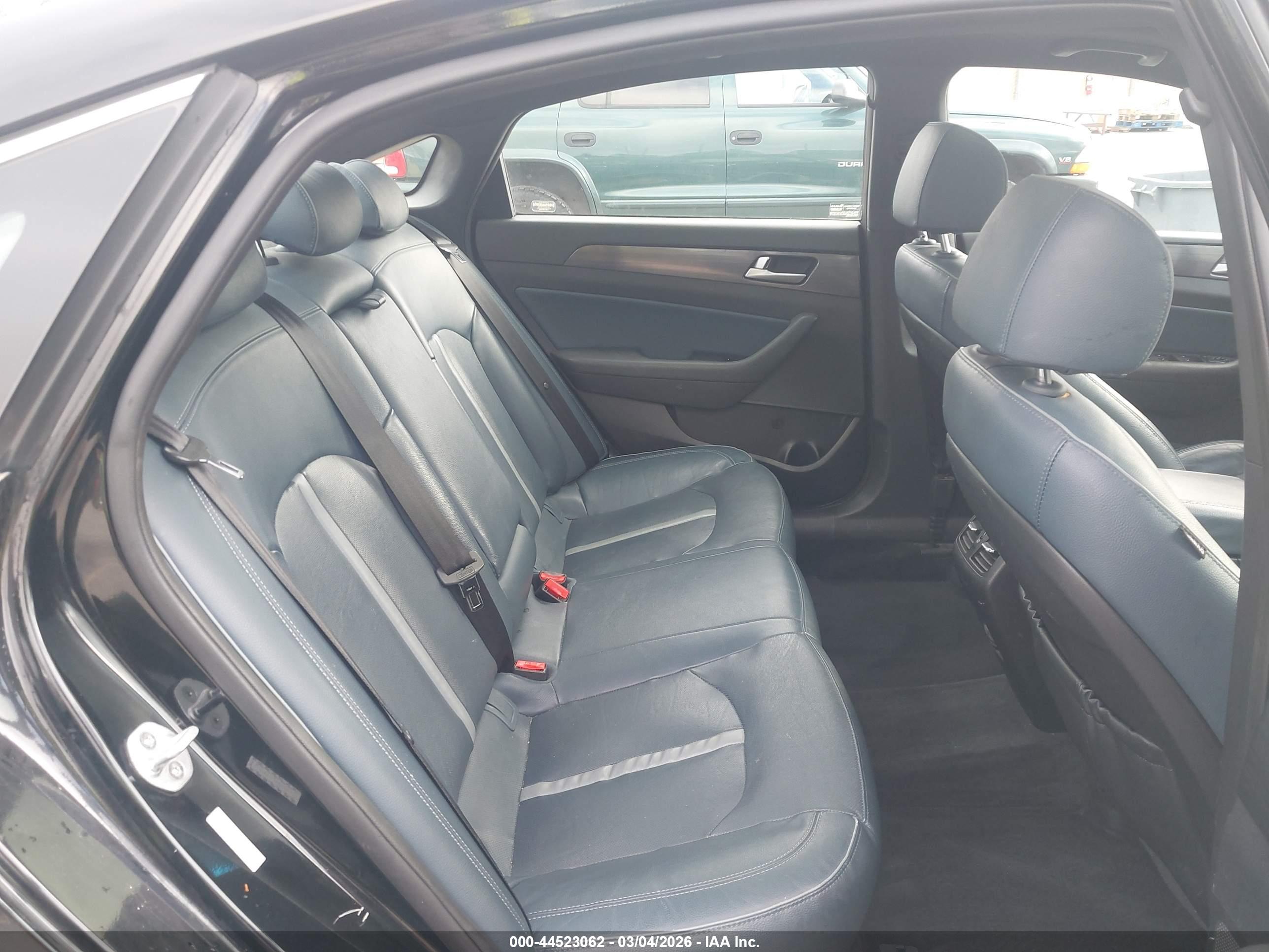 HYUNDAI SONATA image 8