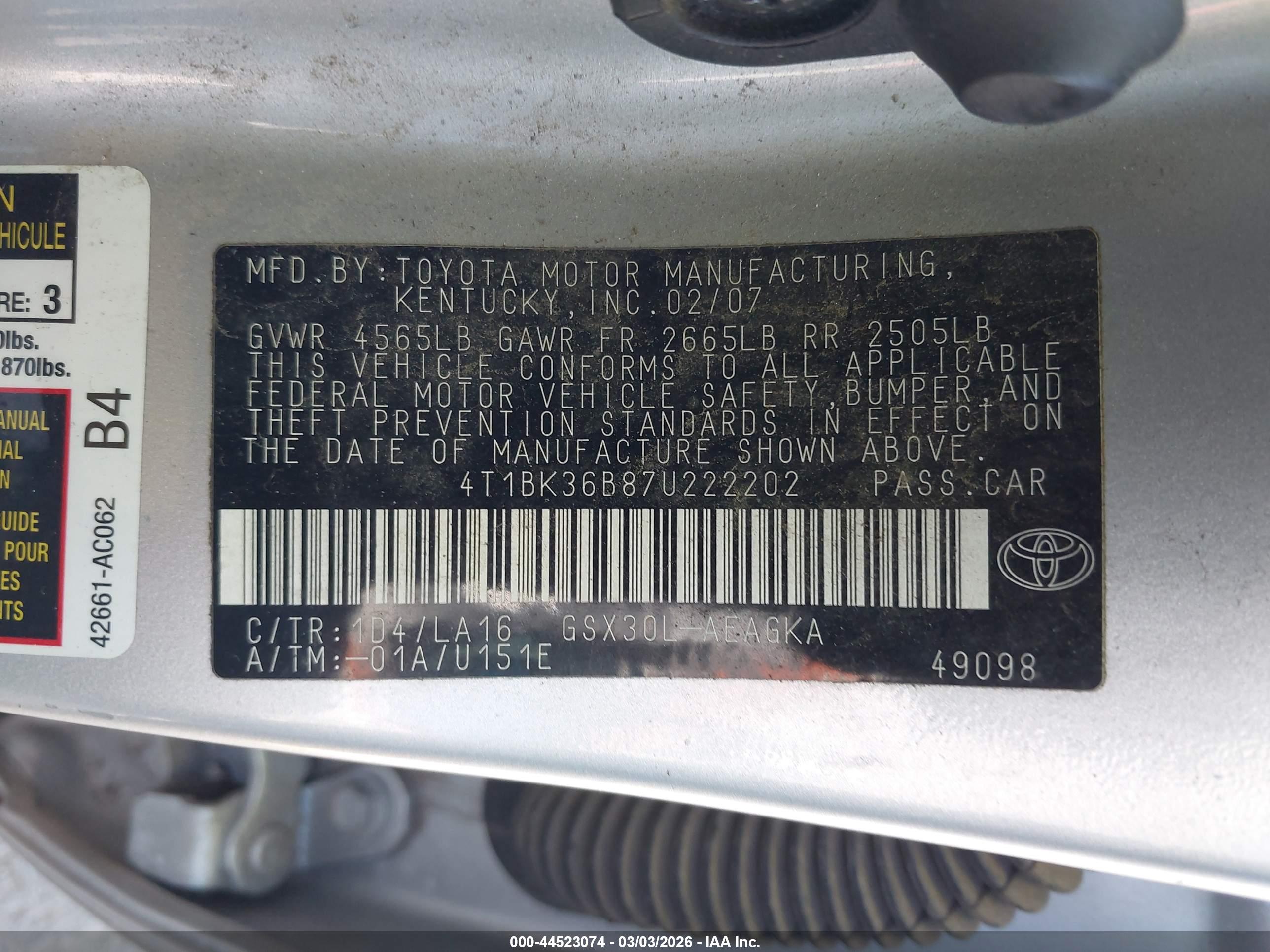 TOYOTA AVALON image 9