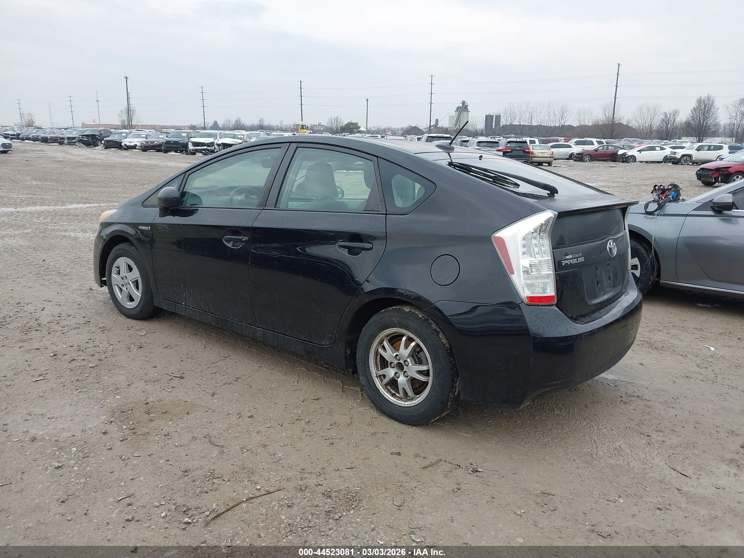TOYOTA PRIUS image 3
