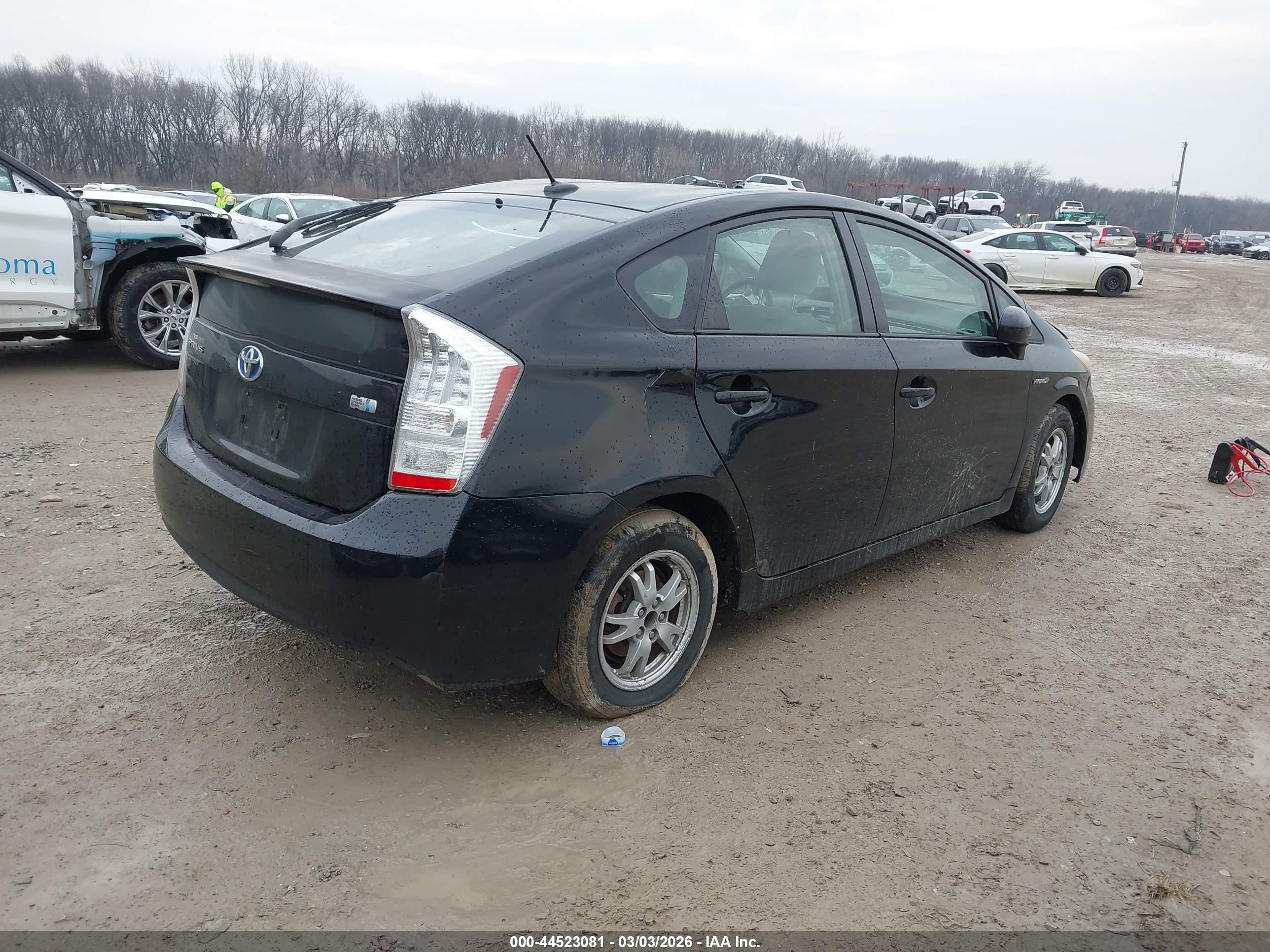 TOYOTA PRIUS image 4