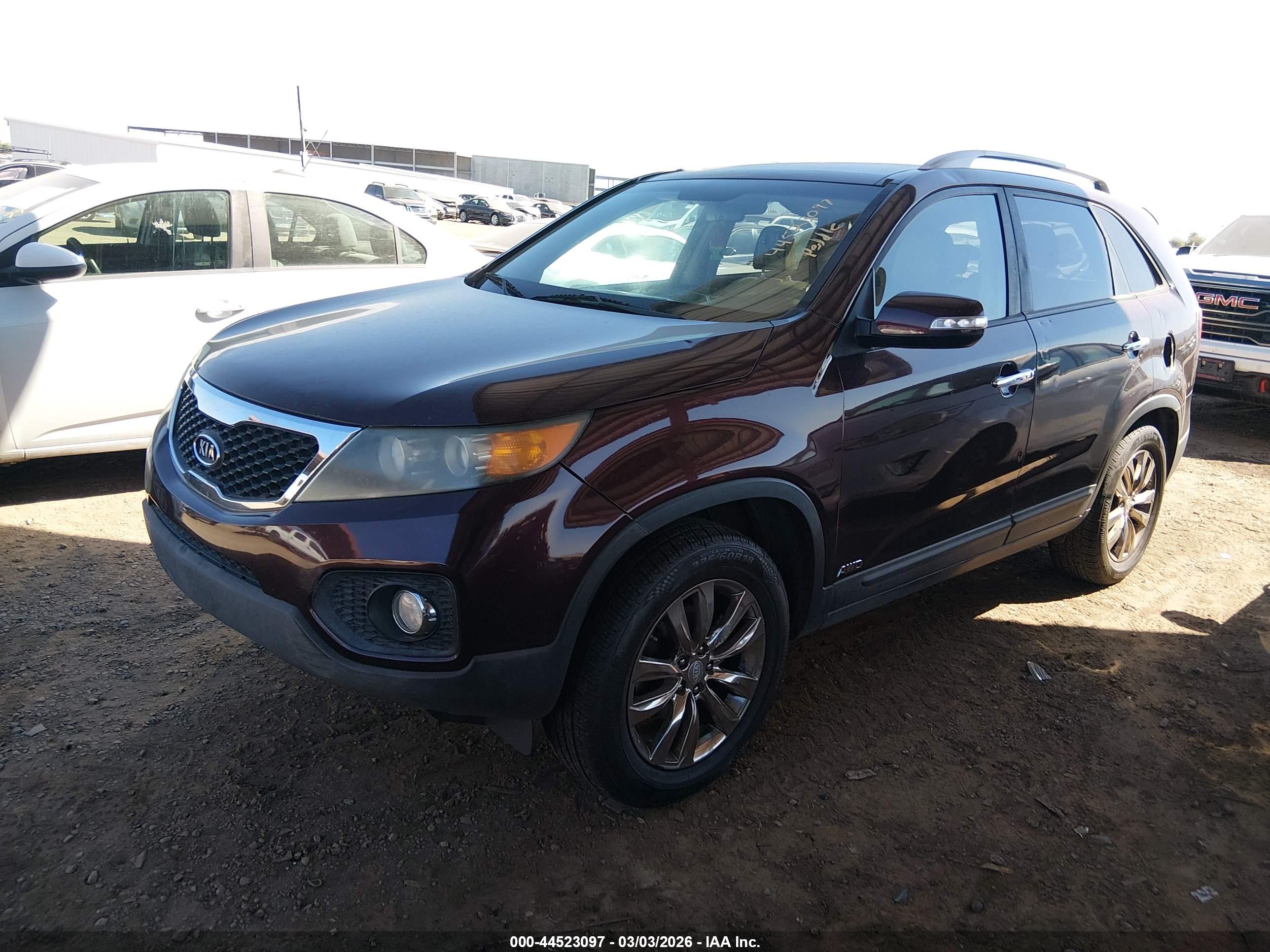 KIA SORENTO image 2