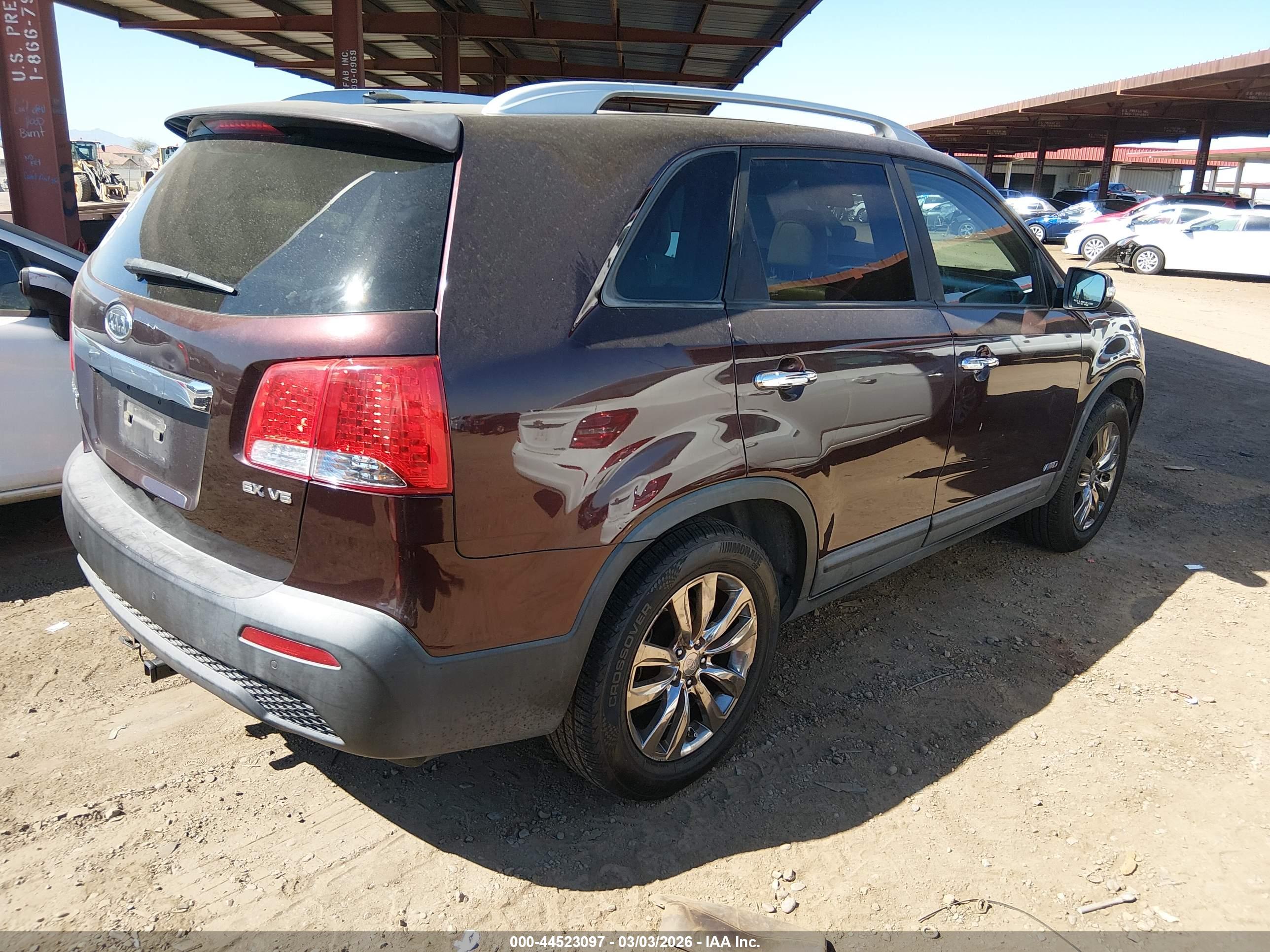 KIA SORENTO image 4