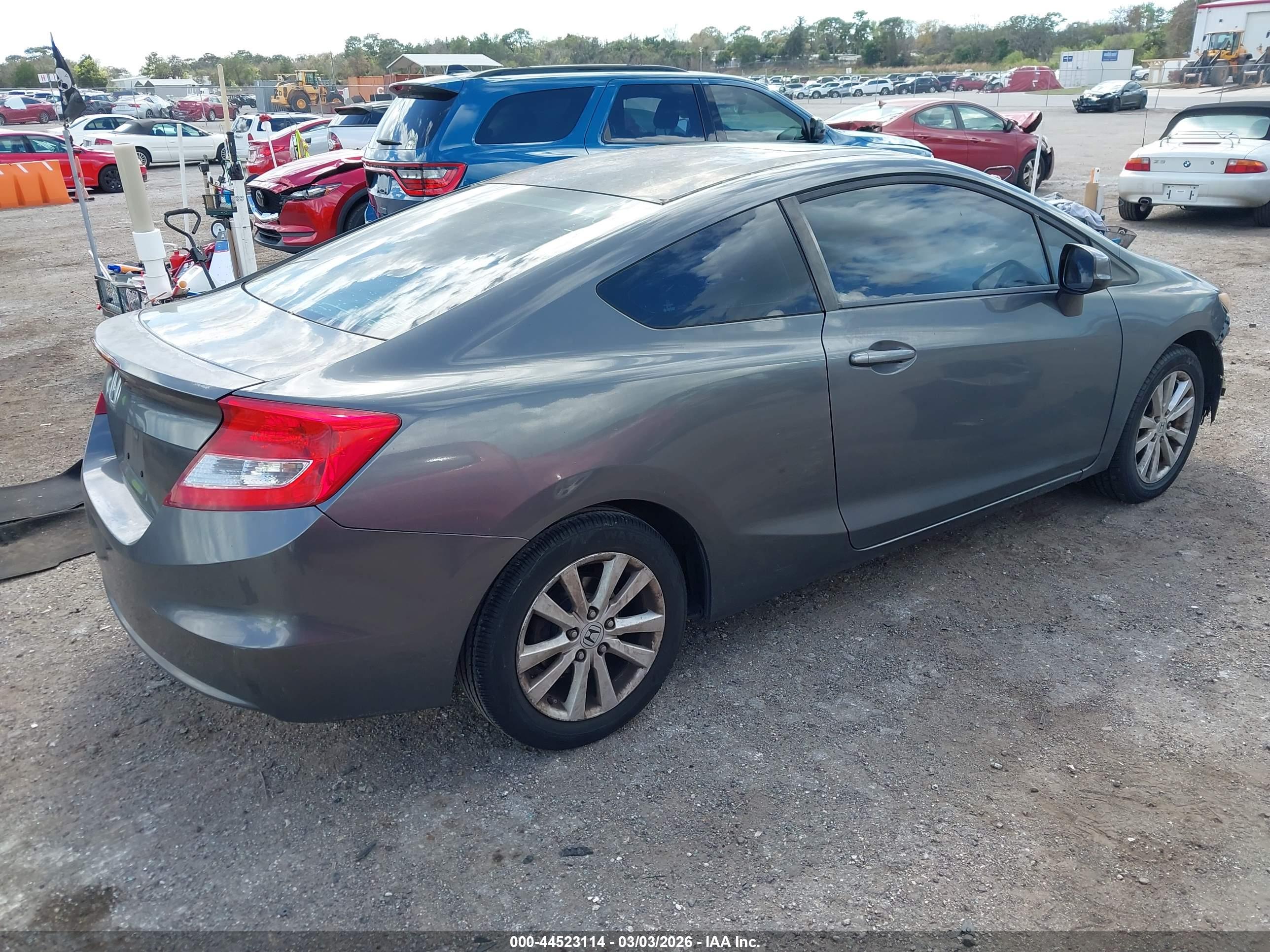 HONDA CIVIC image 4