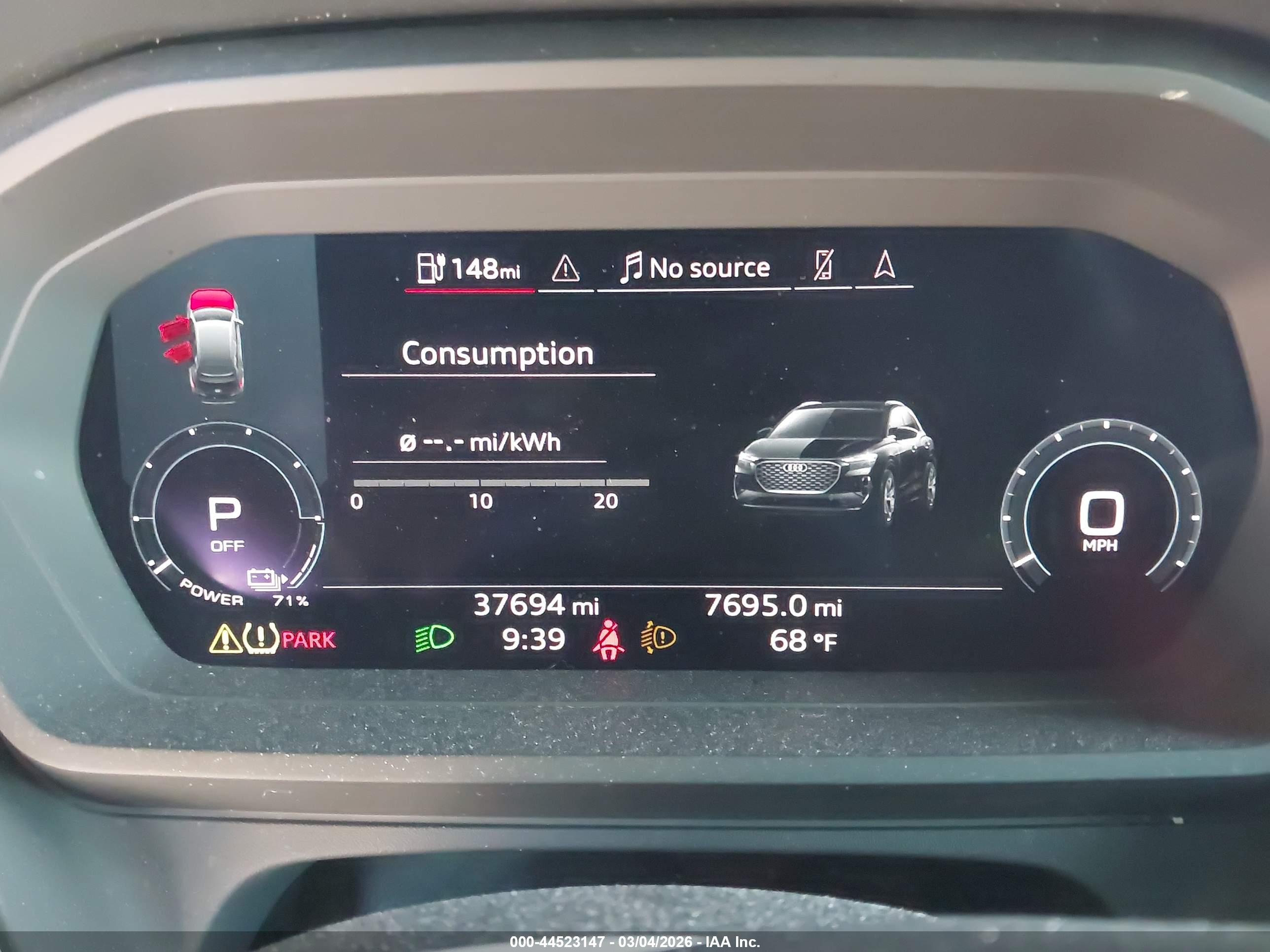 AUDI Q4 image 7
