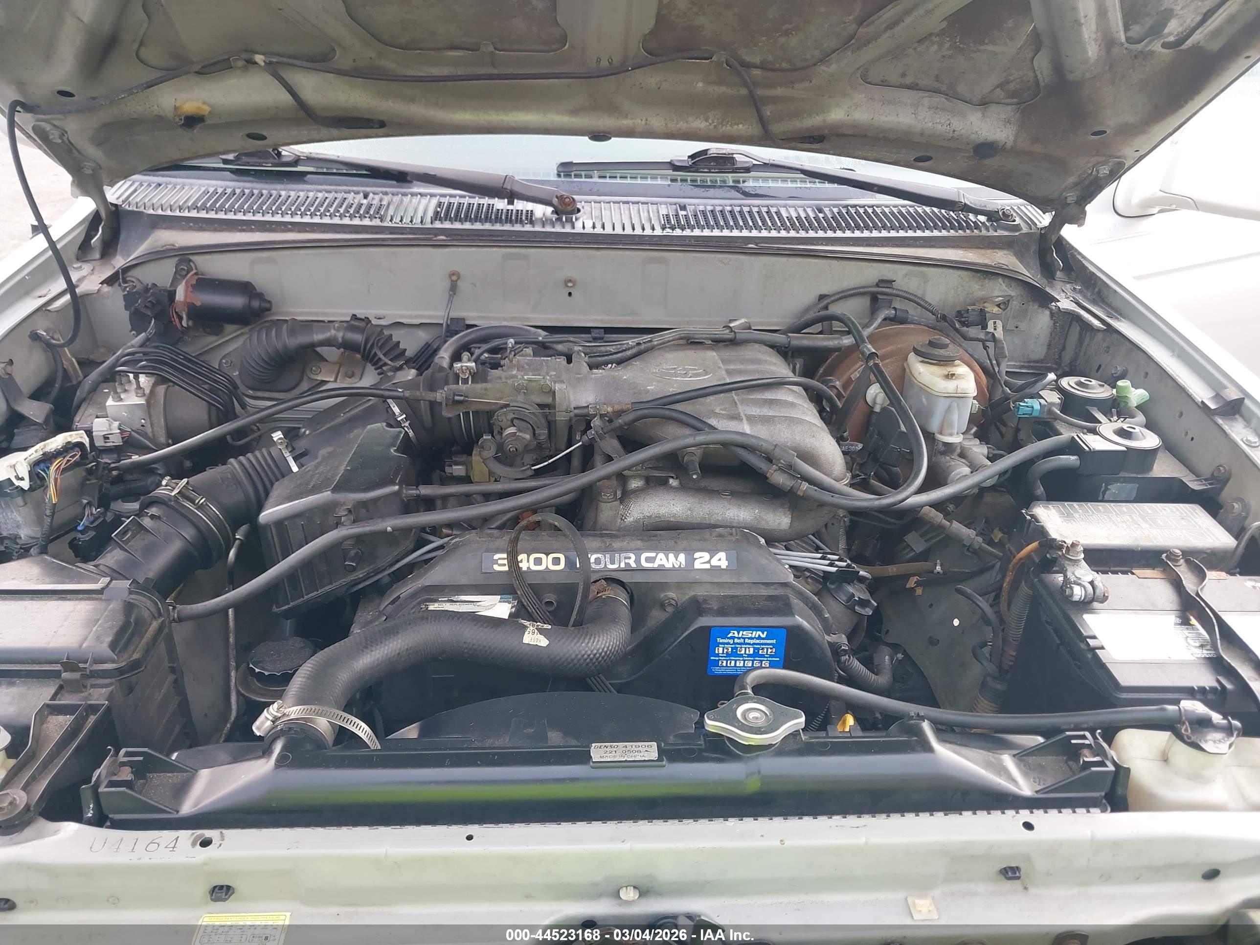 TOYOTA 4RUNNER image 10