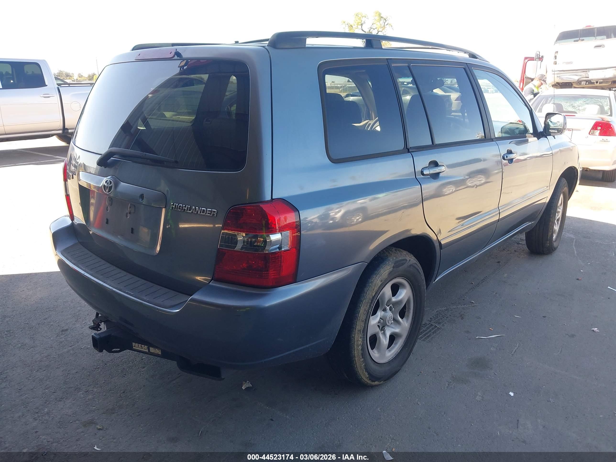 TOYOTA HIGHLANDER image 4