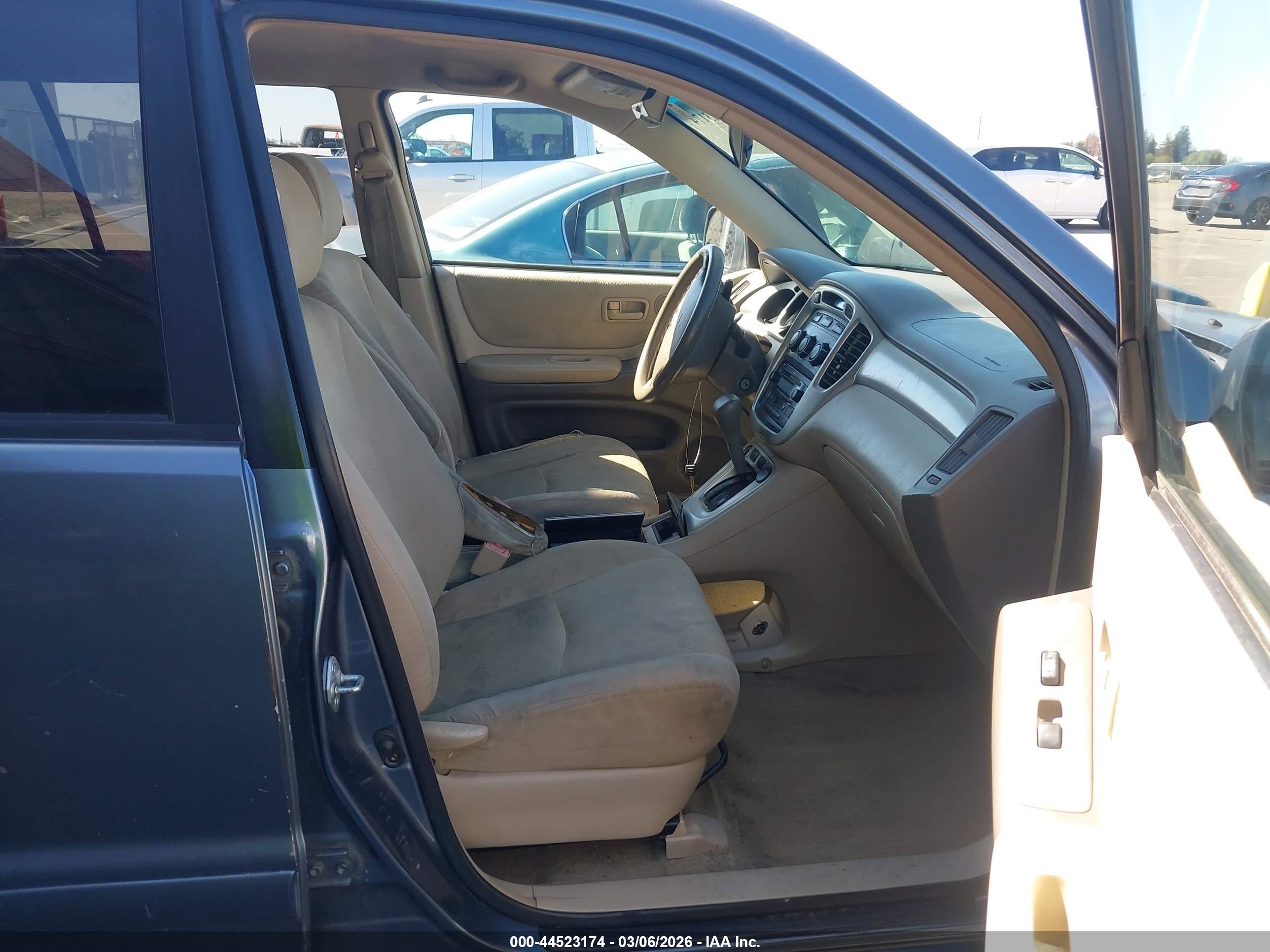 TOYOTA HIGHLANDER image 5