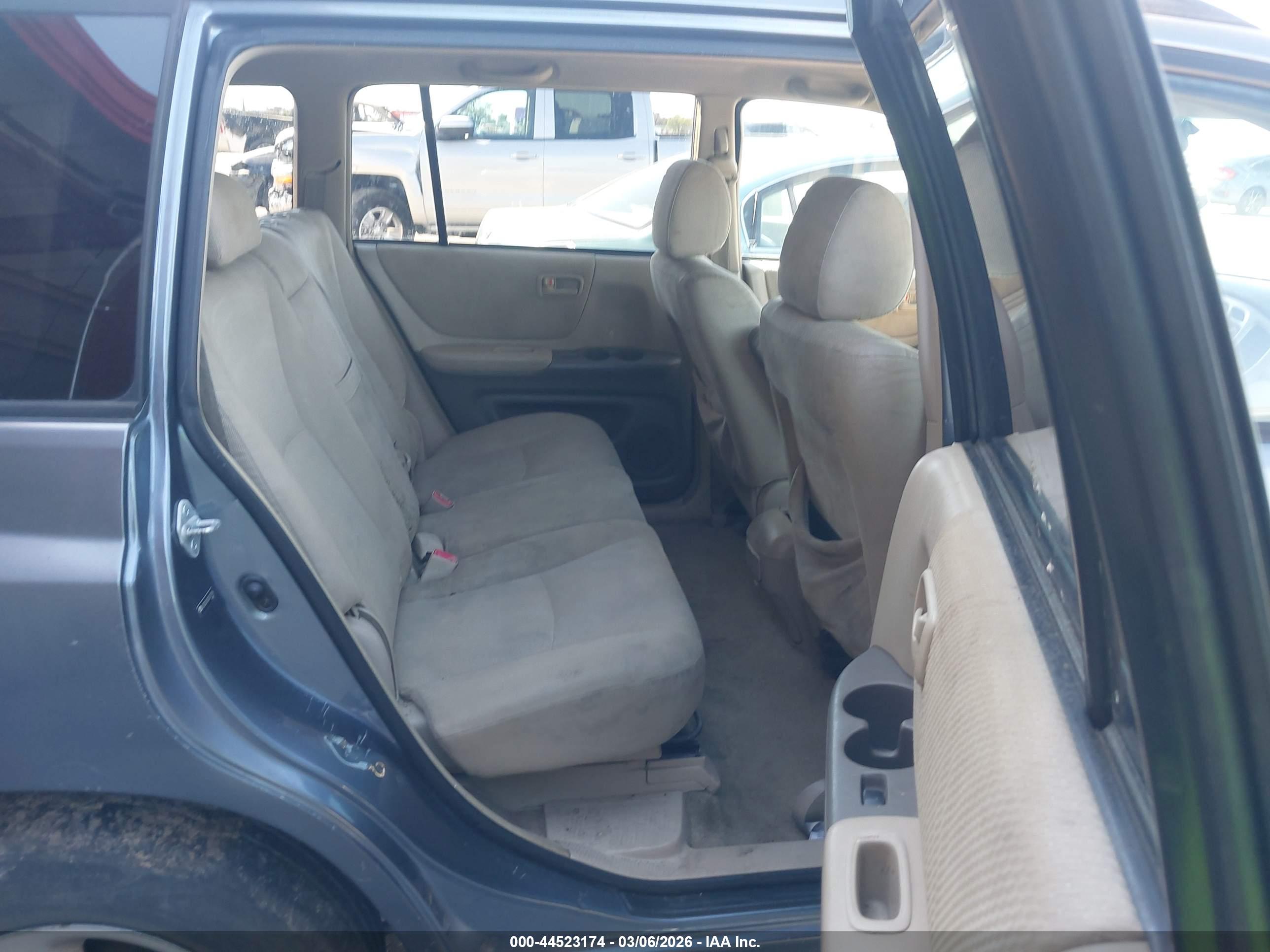 TOYOTA HIGHLANDER image 8