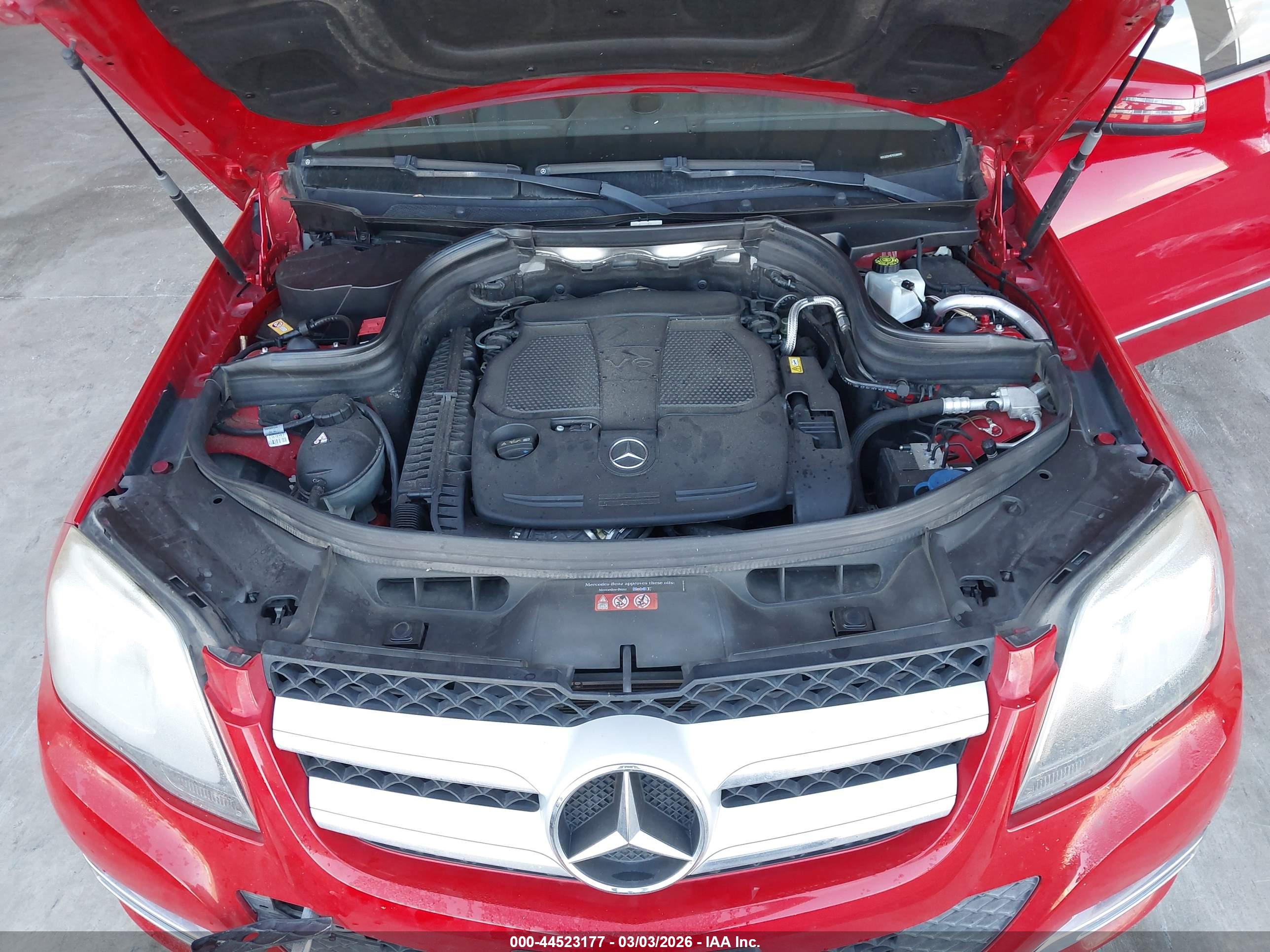 MERCEDES-BENZ GLK image 10