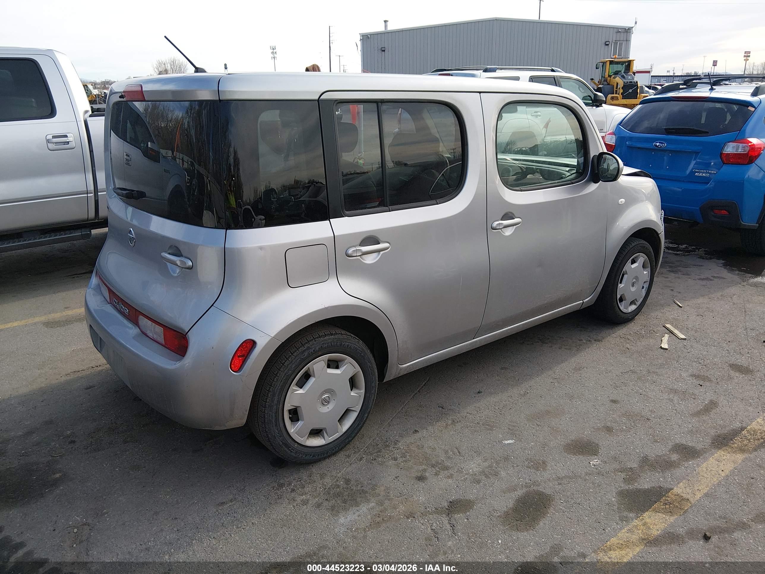 NISSAN CUBE image 4