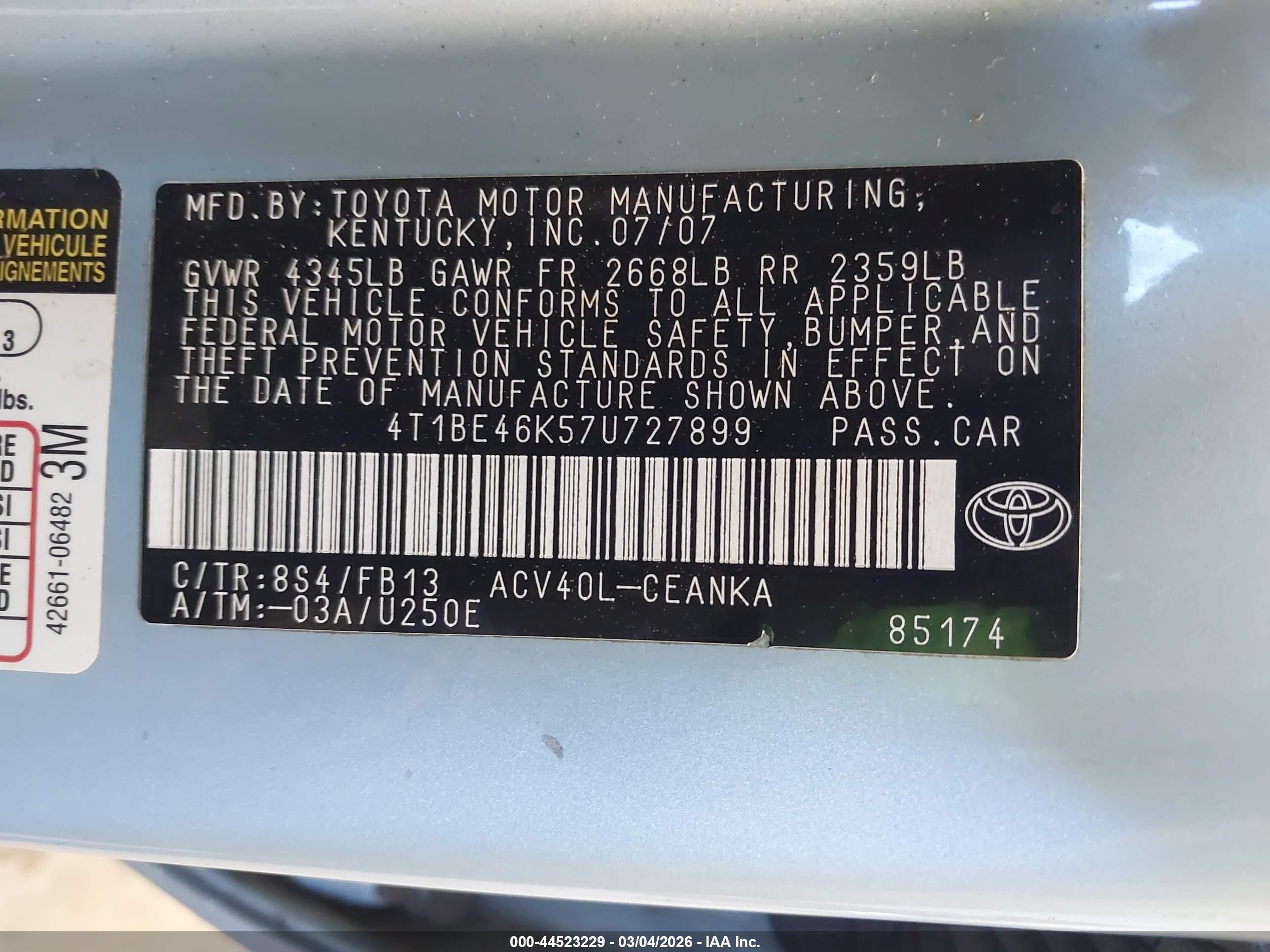 TOYOTA CAMRY image 9