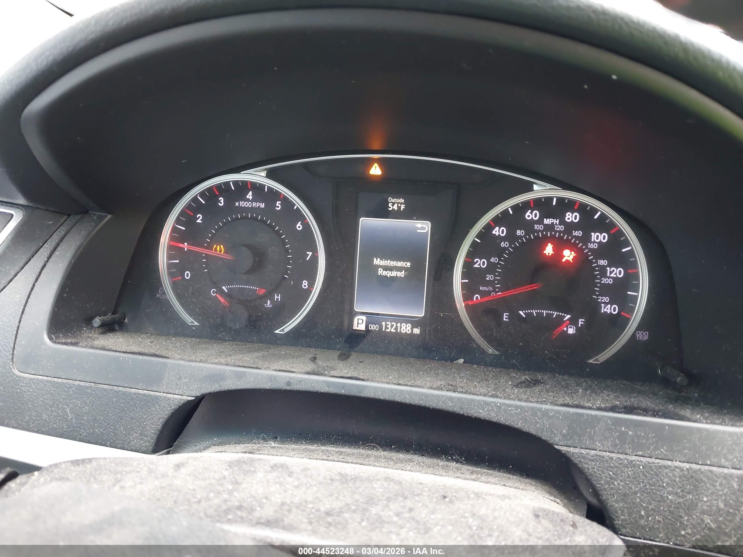 TOYOTA CAMRY image 7