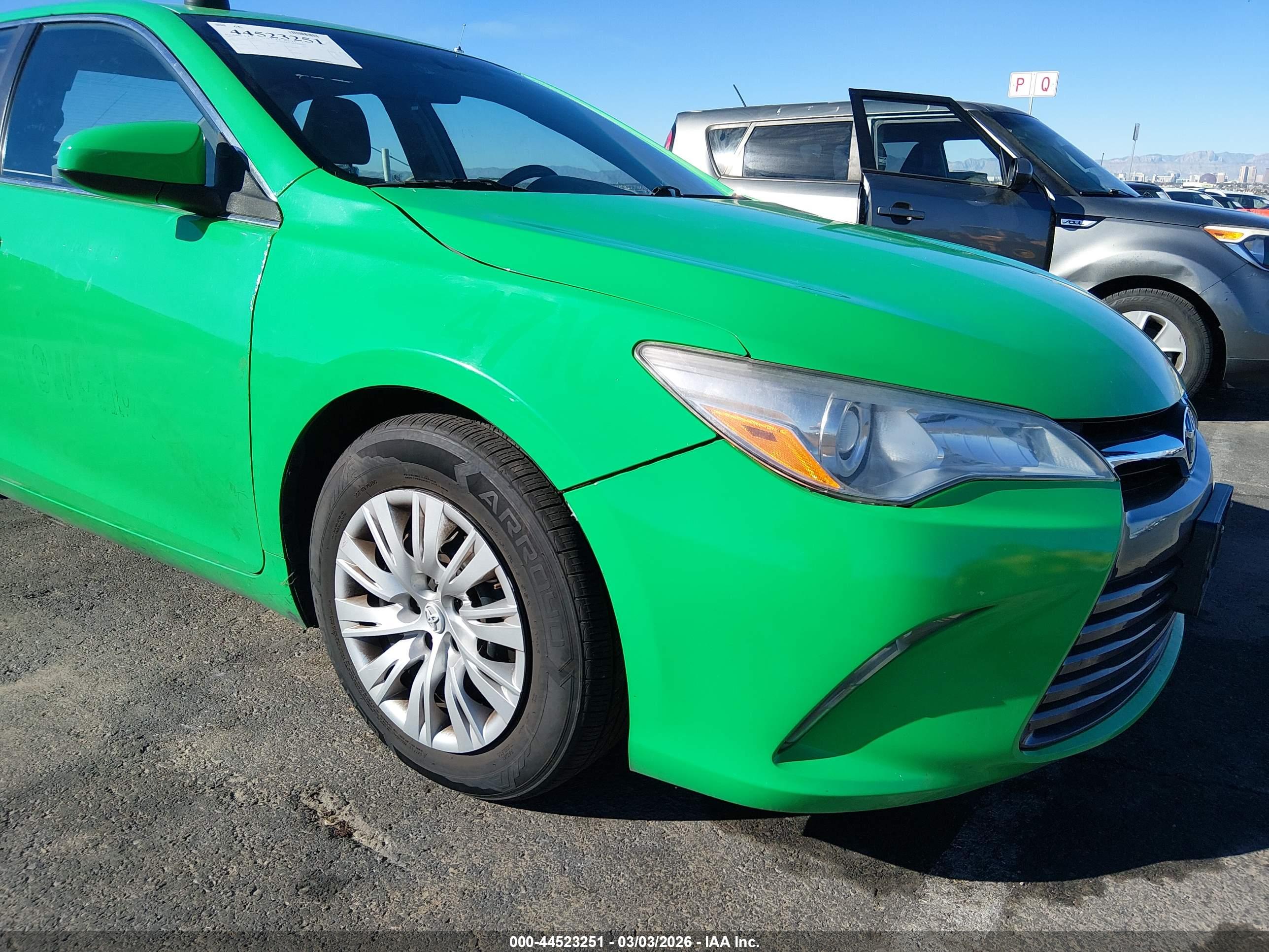 TOYOTA CAMRY image 6