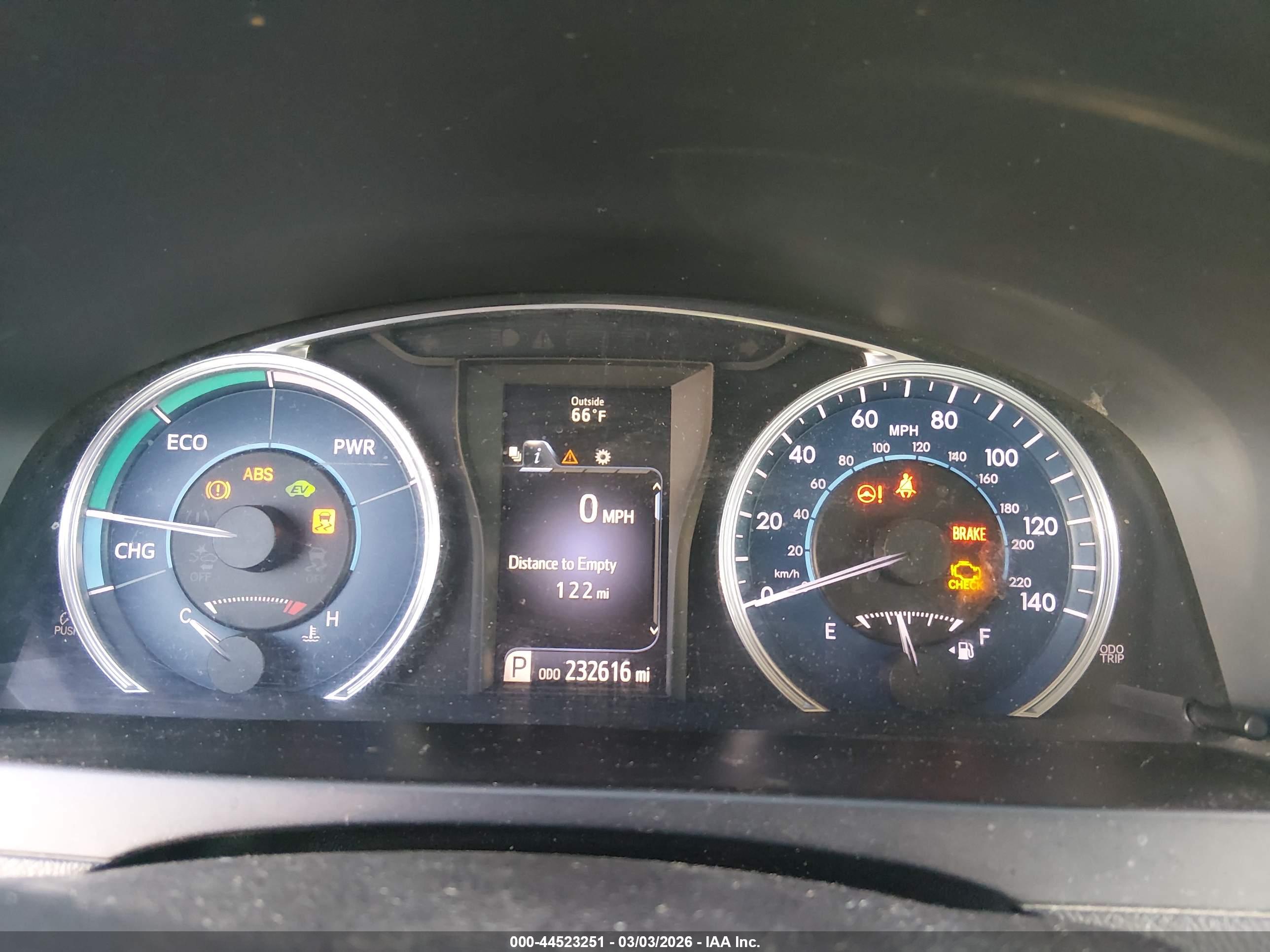 TOYOTA CAMRY image 7