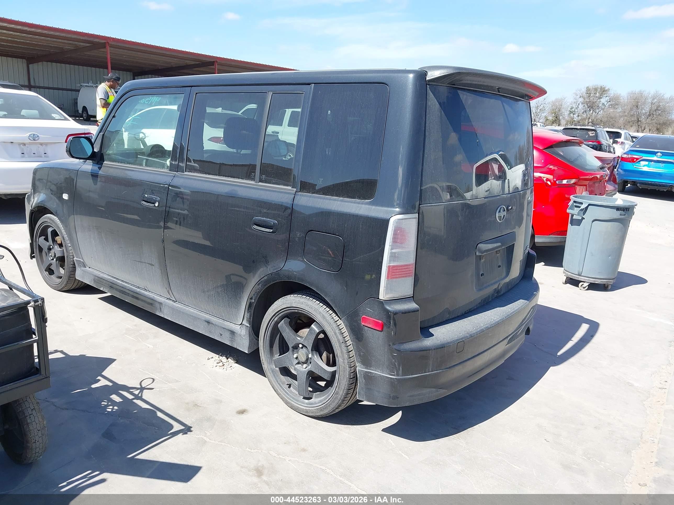 SCION XB image 3