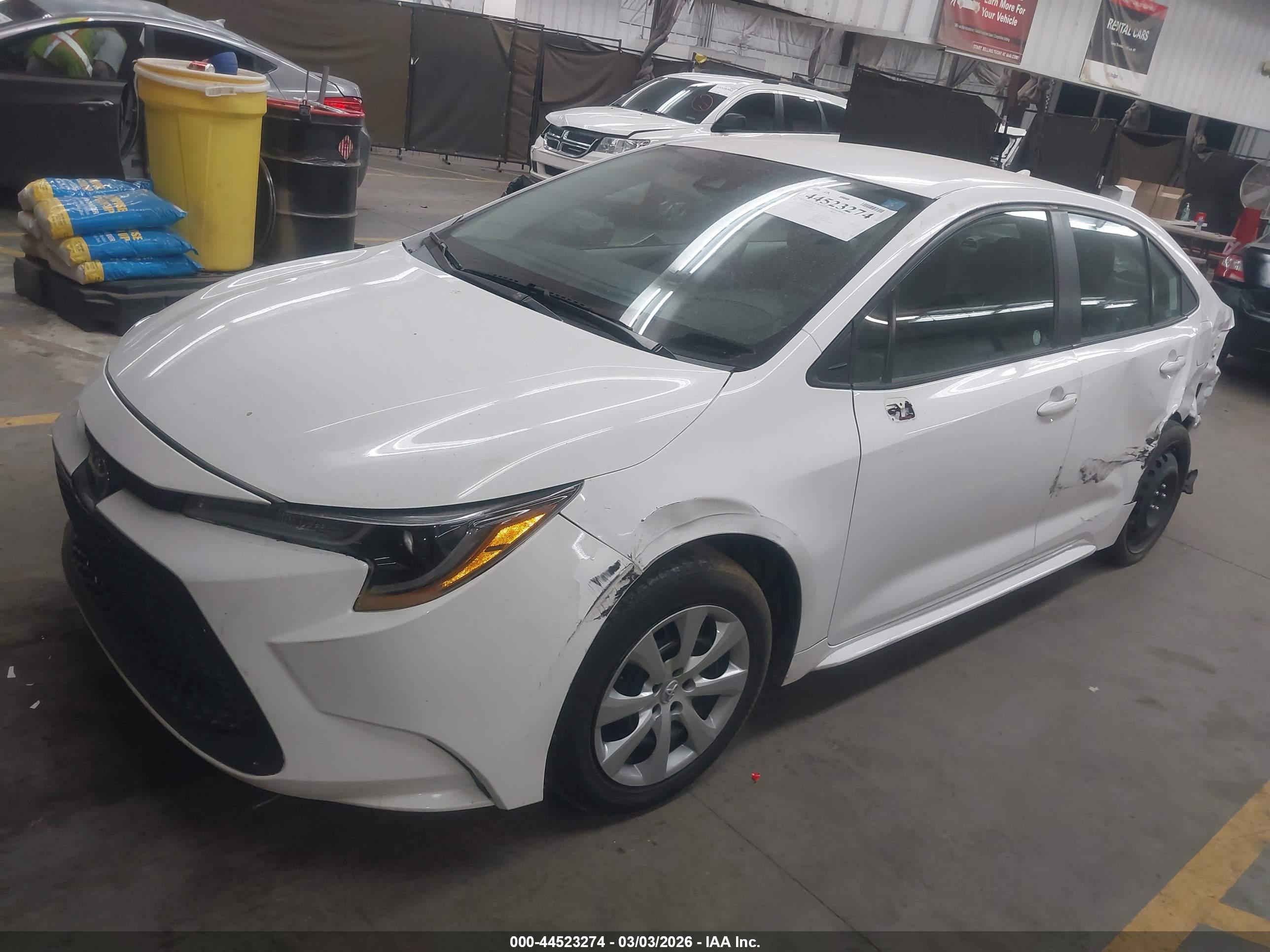 TOYOTA COROLLA image 2