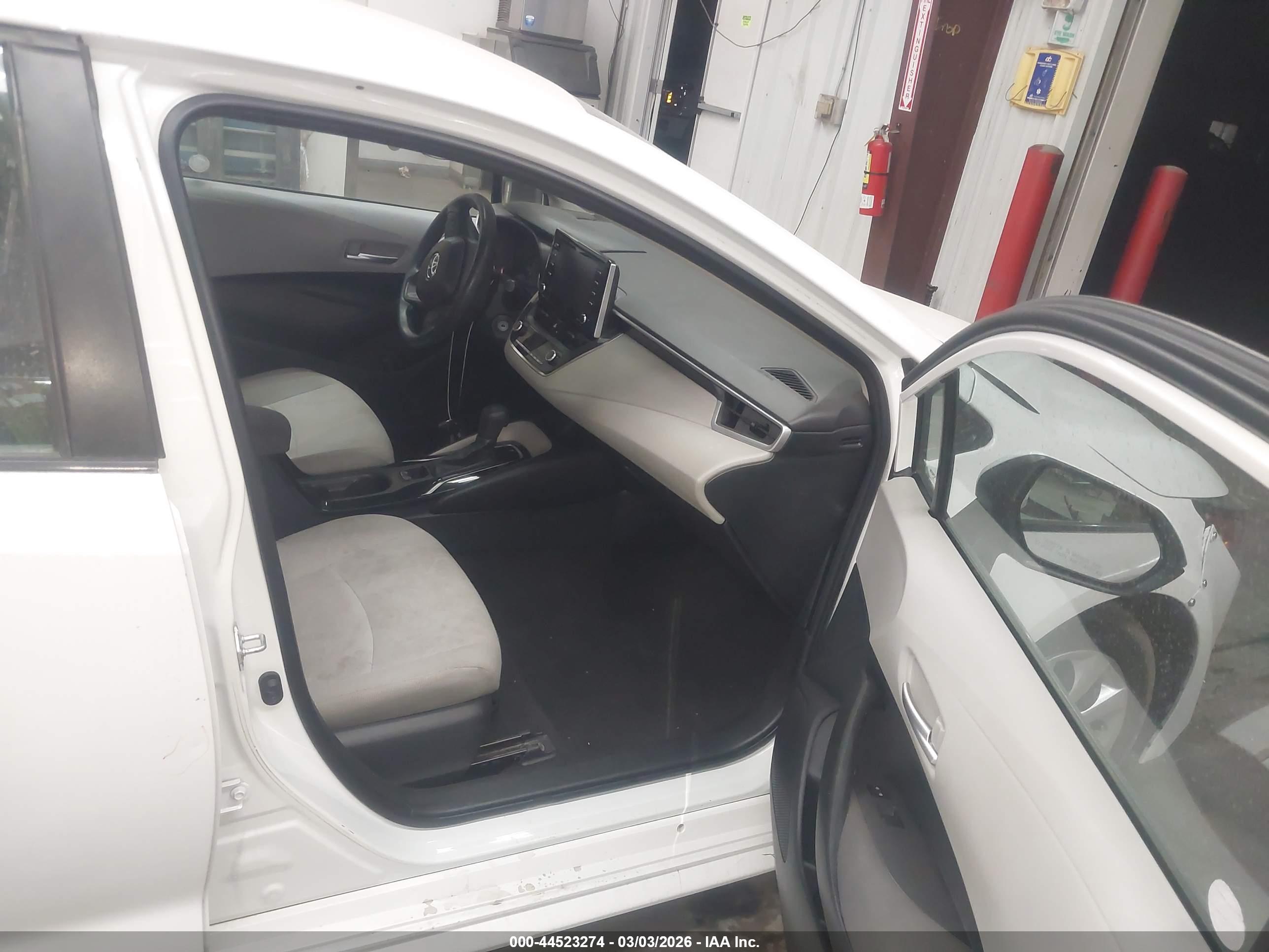 TOYOTA COROLLA image 5