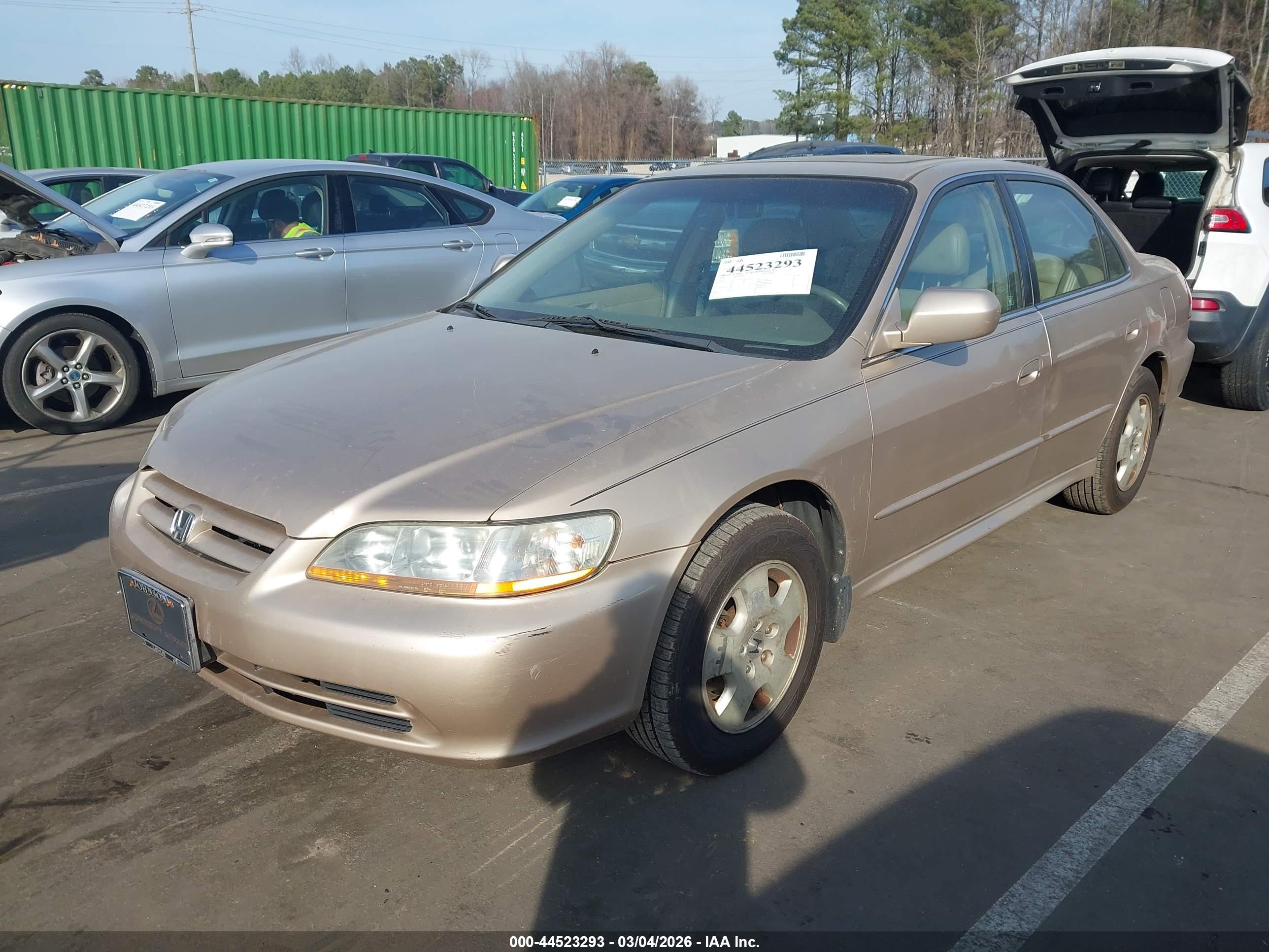 HONDA ACCORD image 2
