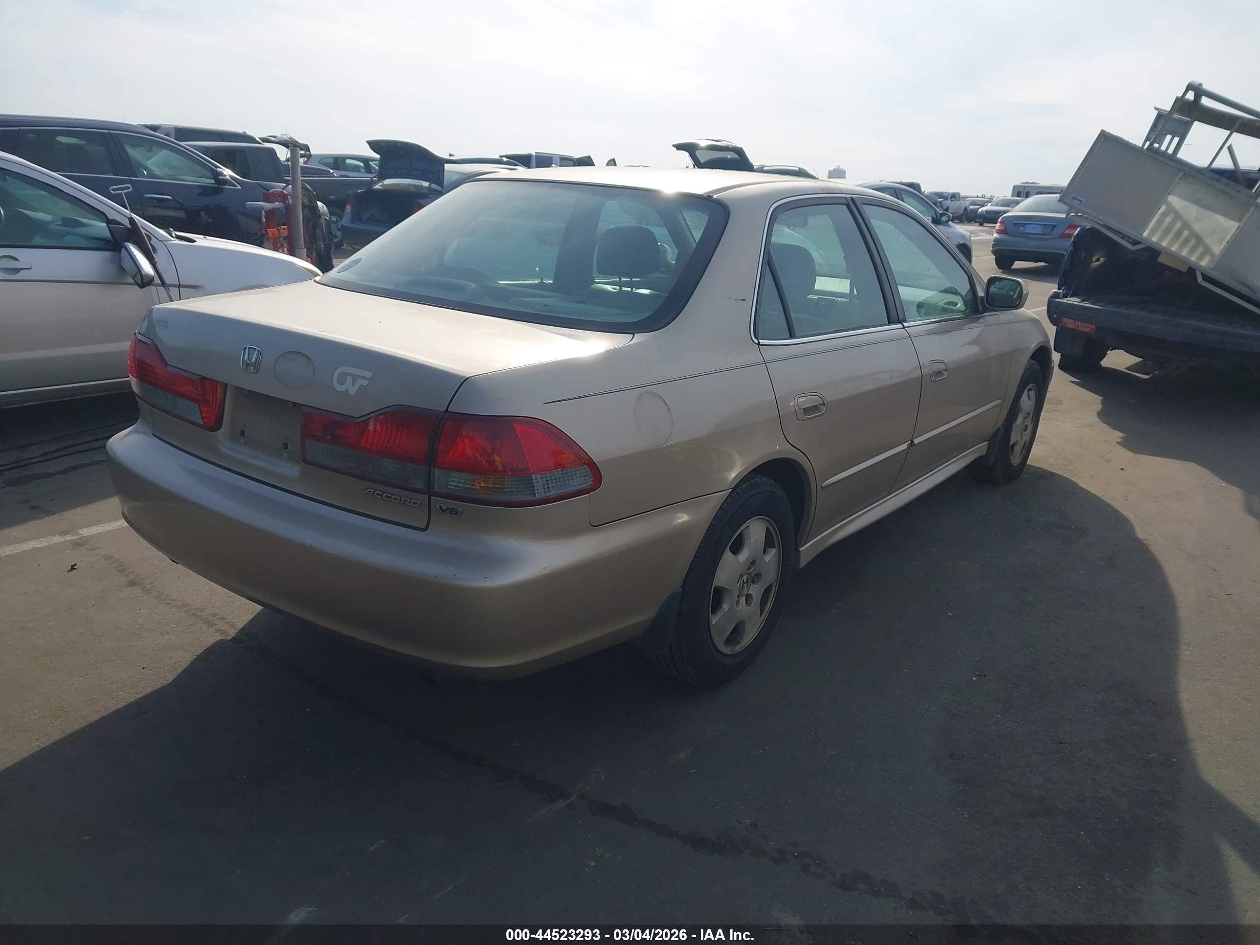 HONDA ACCORD image 4