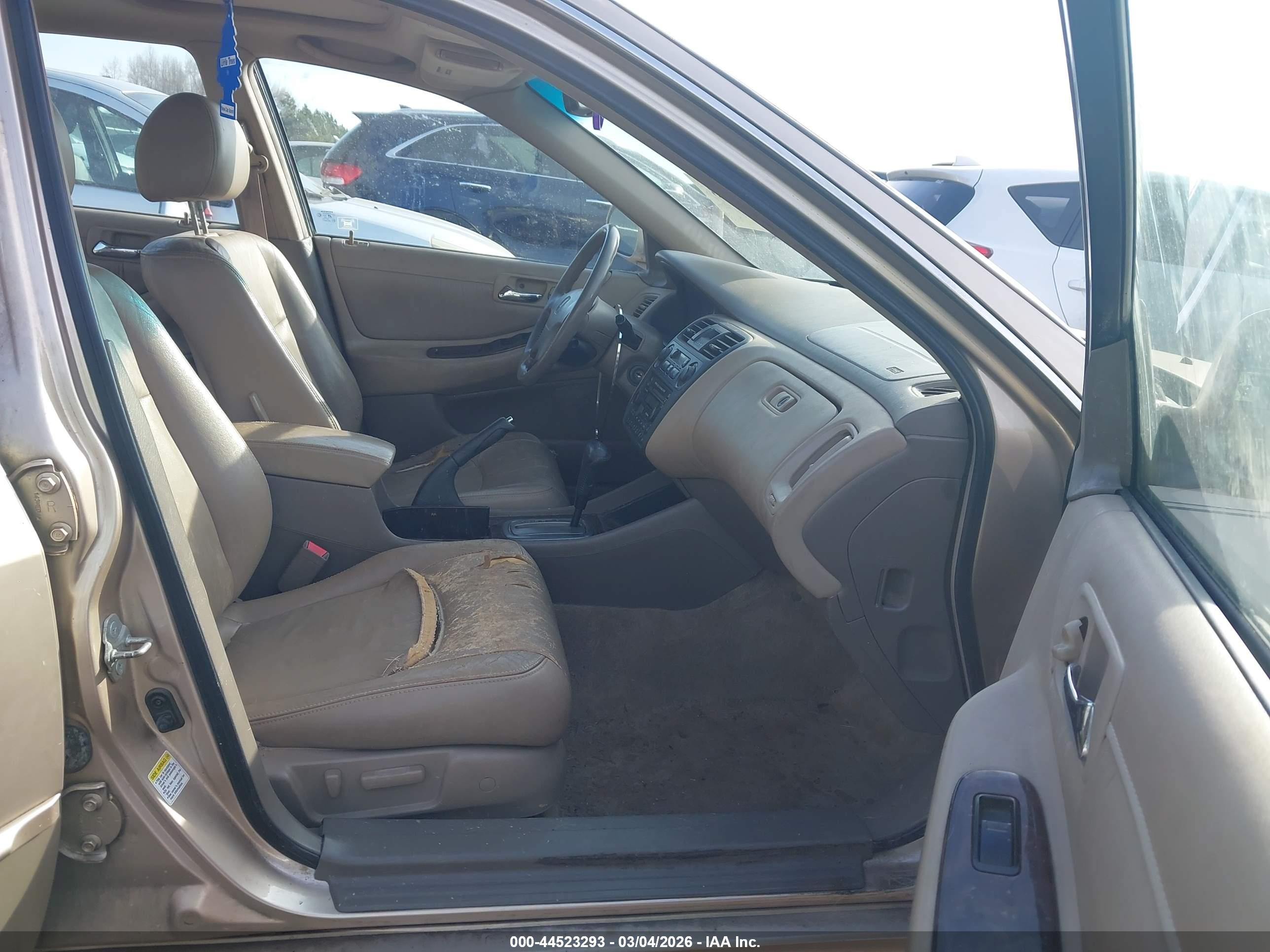 HONDA ACCORD image 5