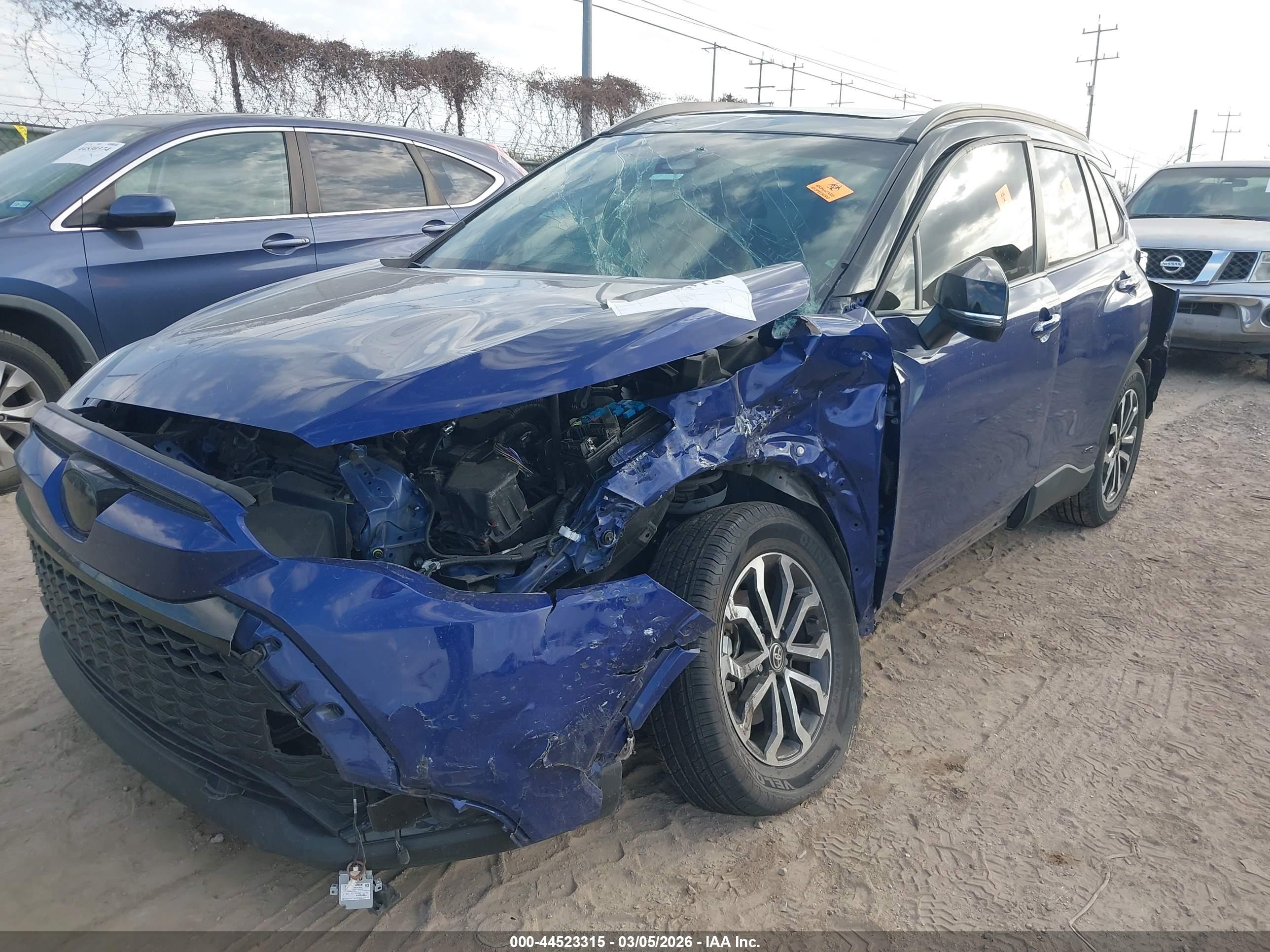 TOYOTA COROLLA image 2