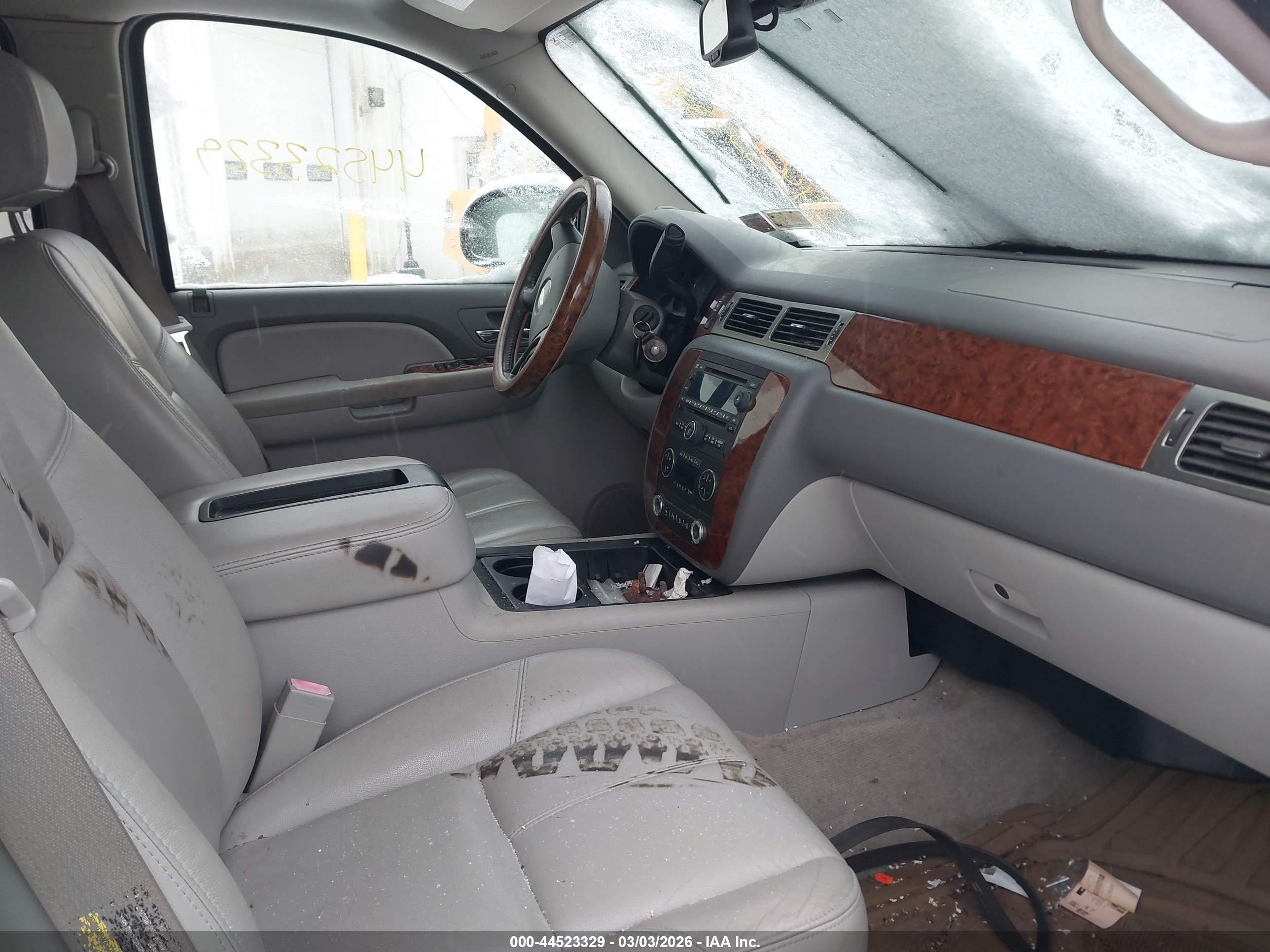 CHEVROLET AVALANCHE image 5