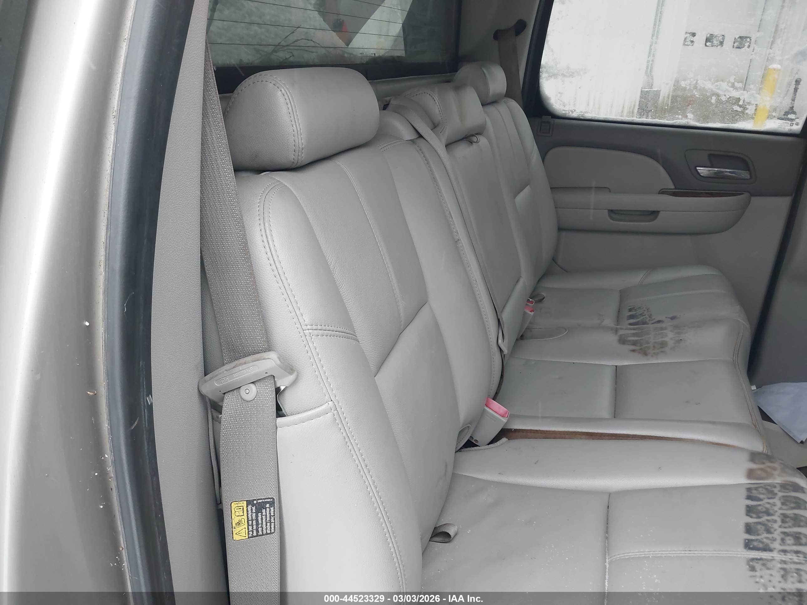 CHEVROLET AVALANCHE image 8