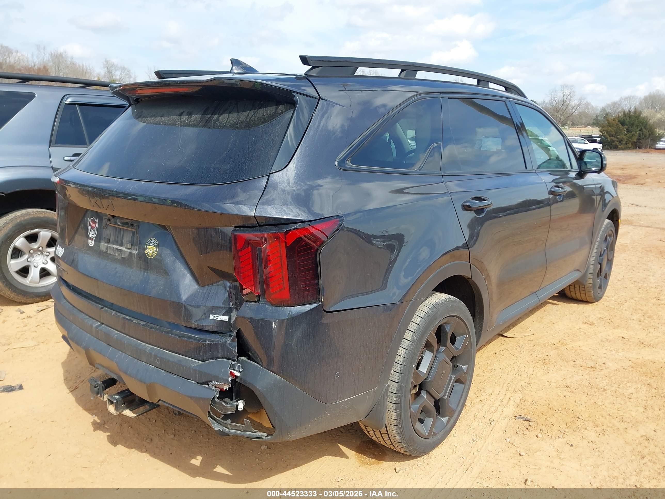 KIA SORENTO image 4