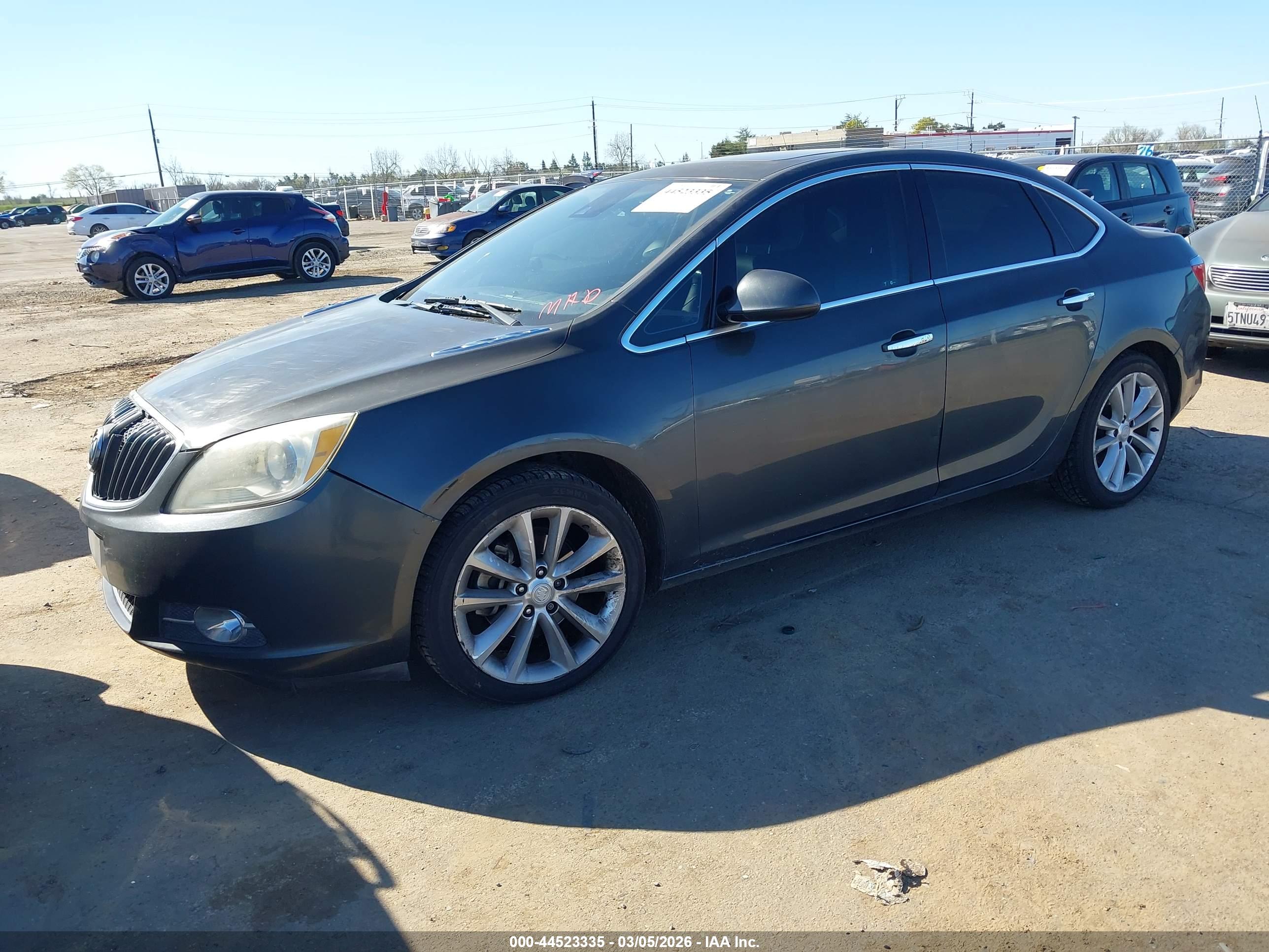 BUICK VERANO image 2