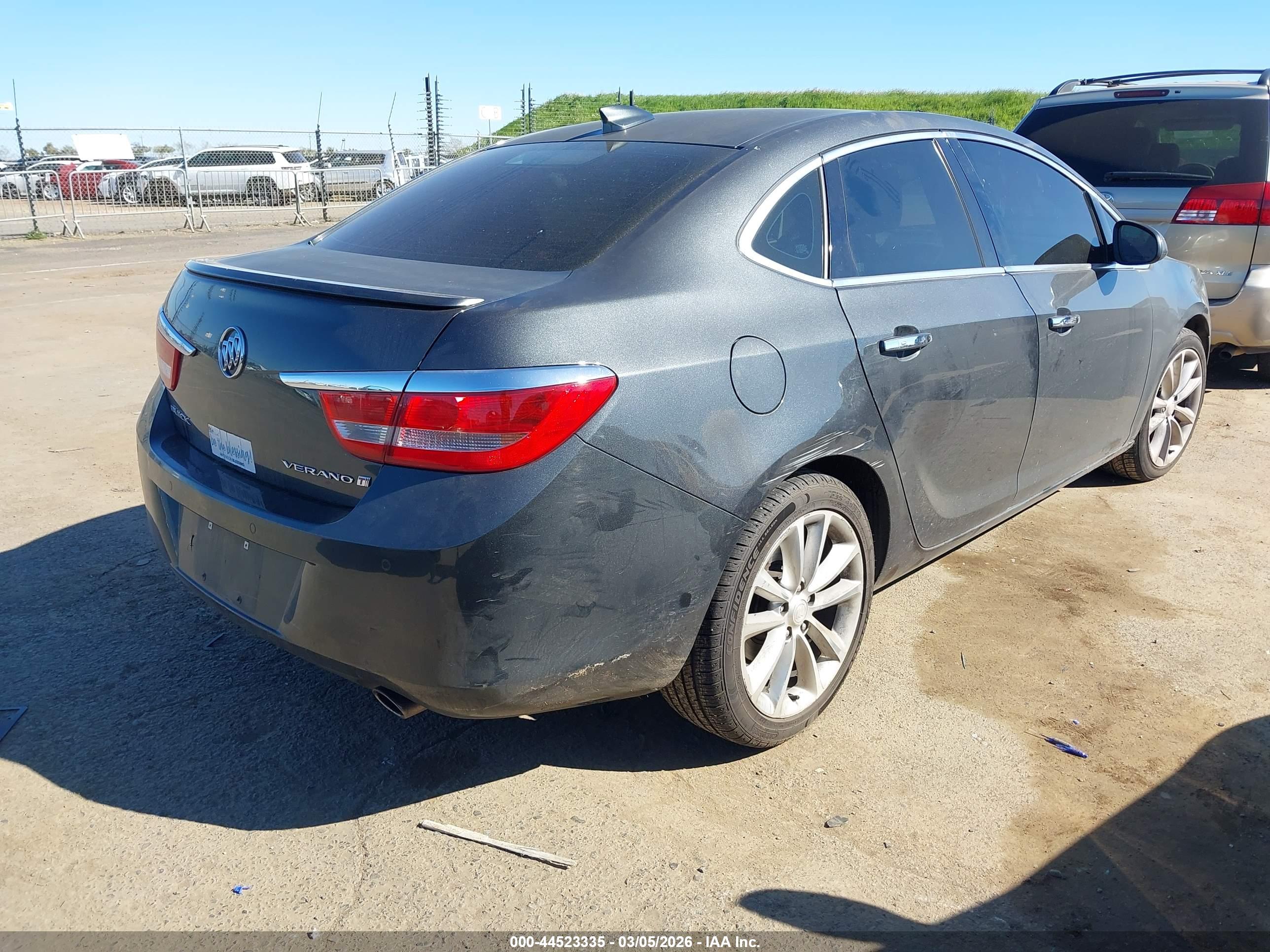 BUICK VERANO image 4