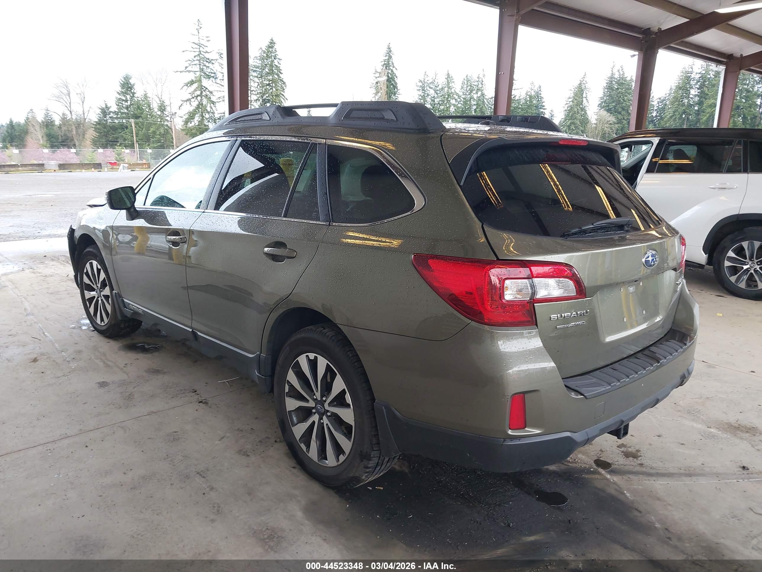 SUBARU OUTBACK image 3