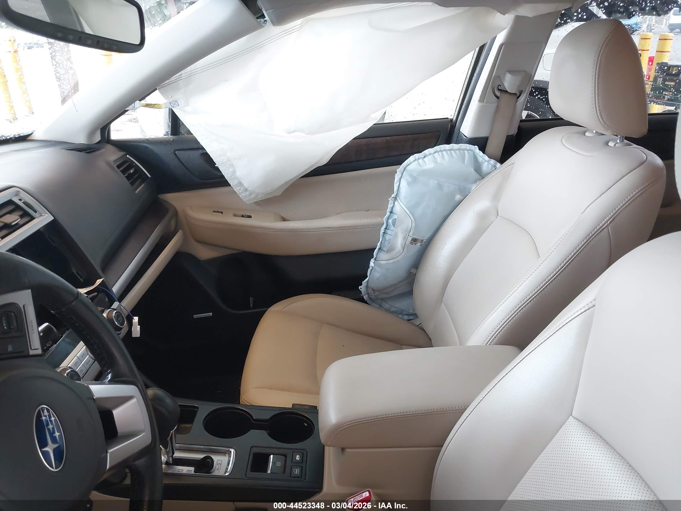 SUBARU OUTBACK image 5