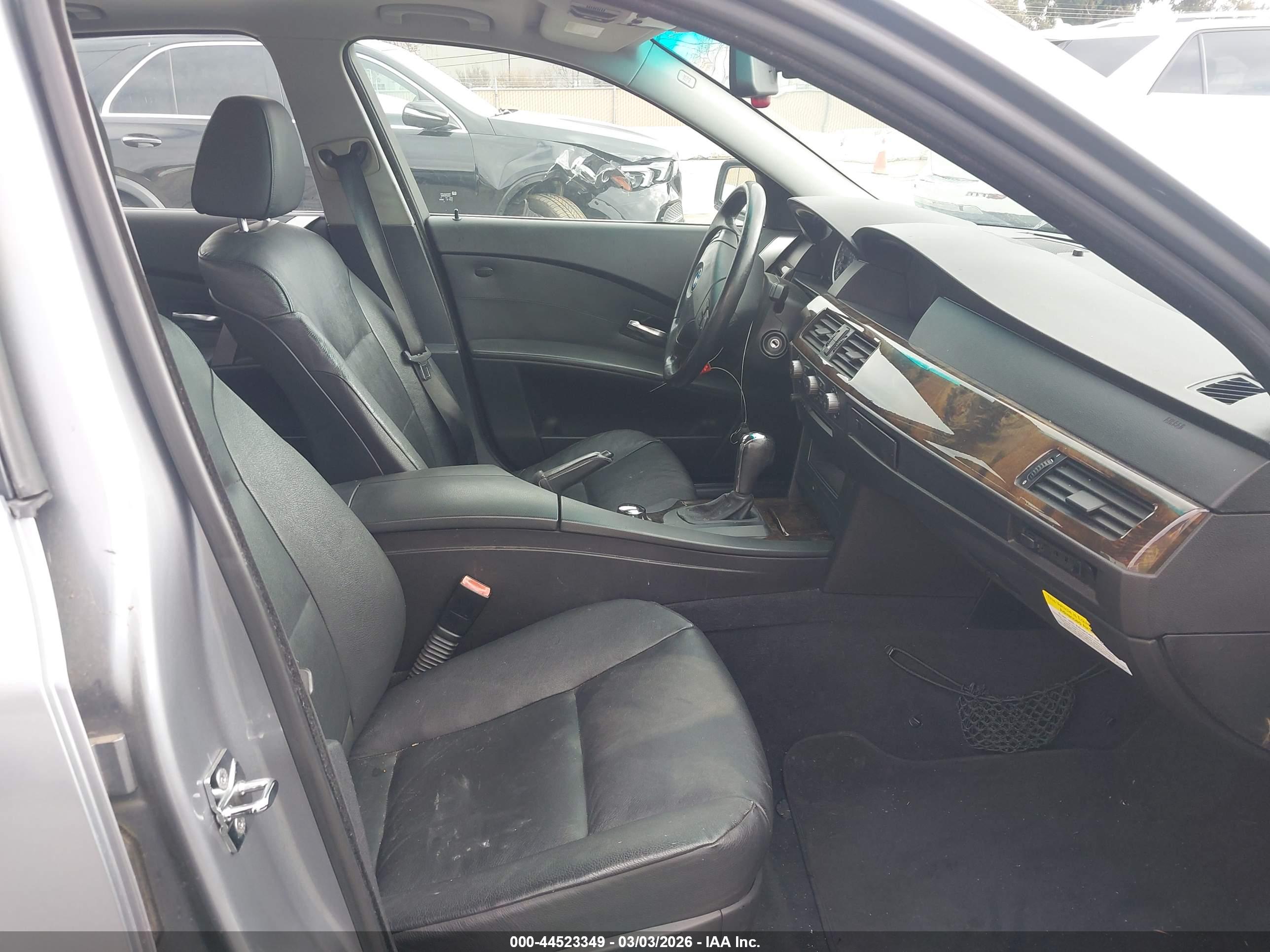 BMW 530I image 5