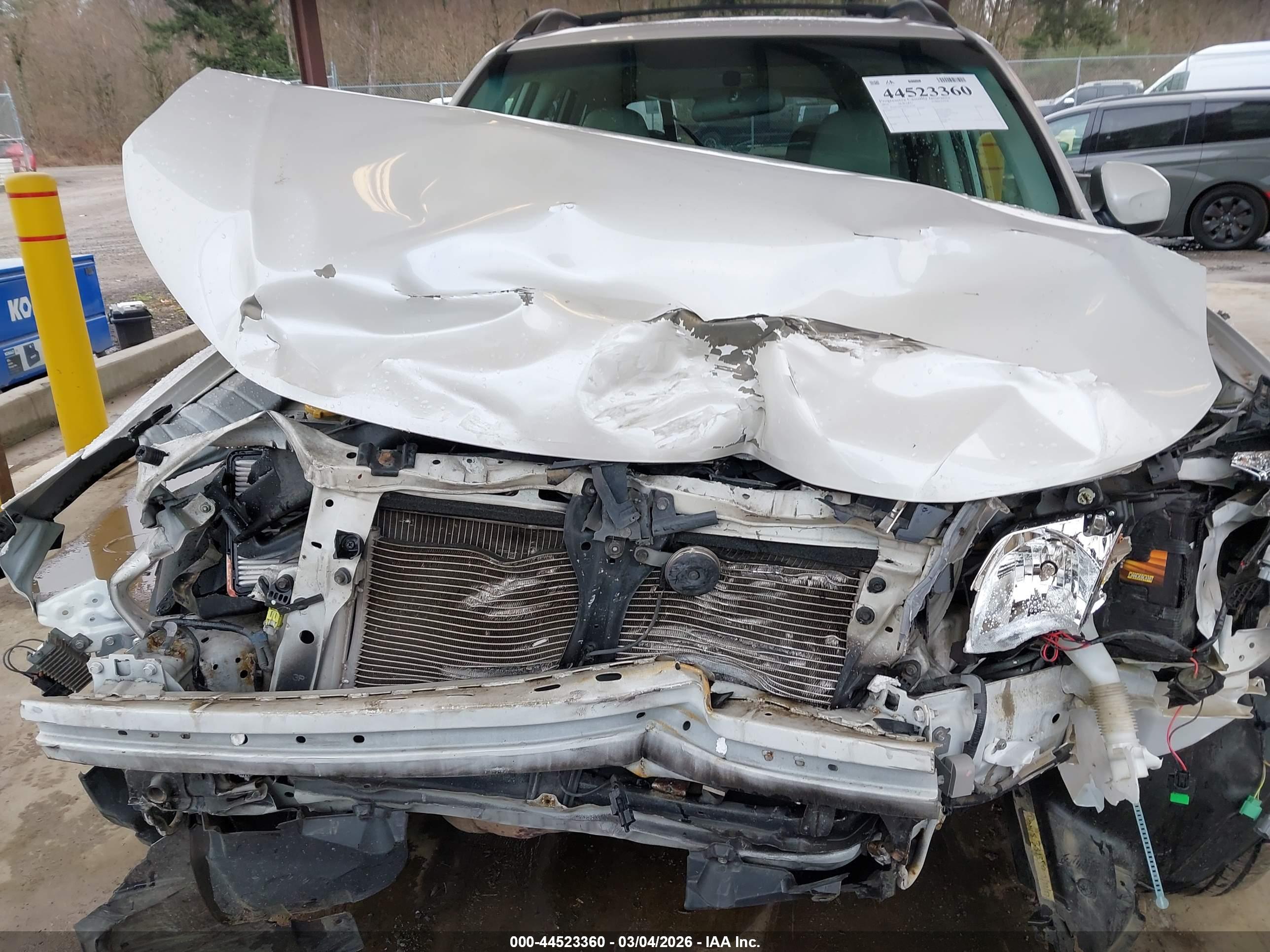 SUBARU FORESTER image 6
