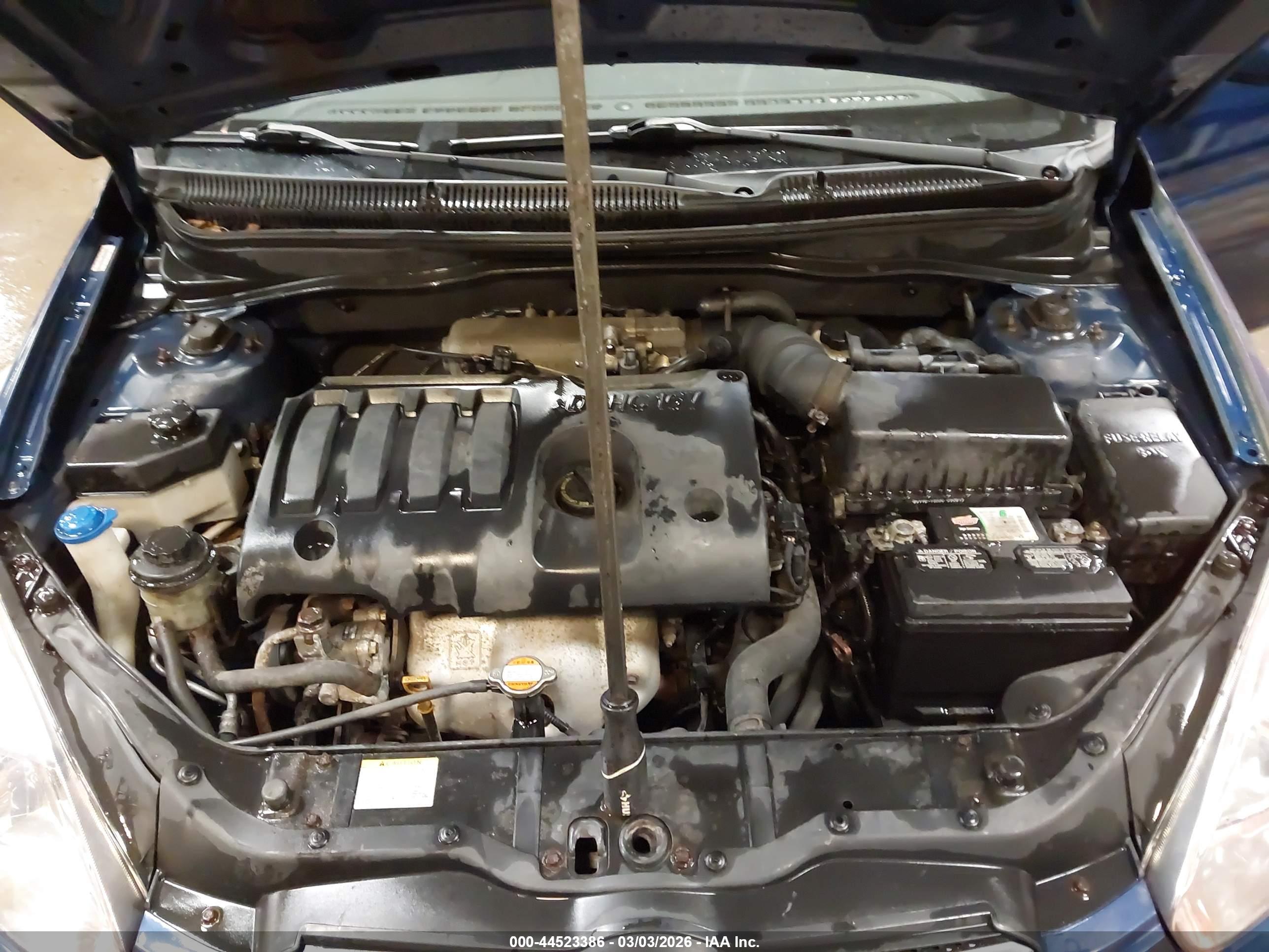 HYUNDAI ACCENT image 10