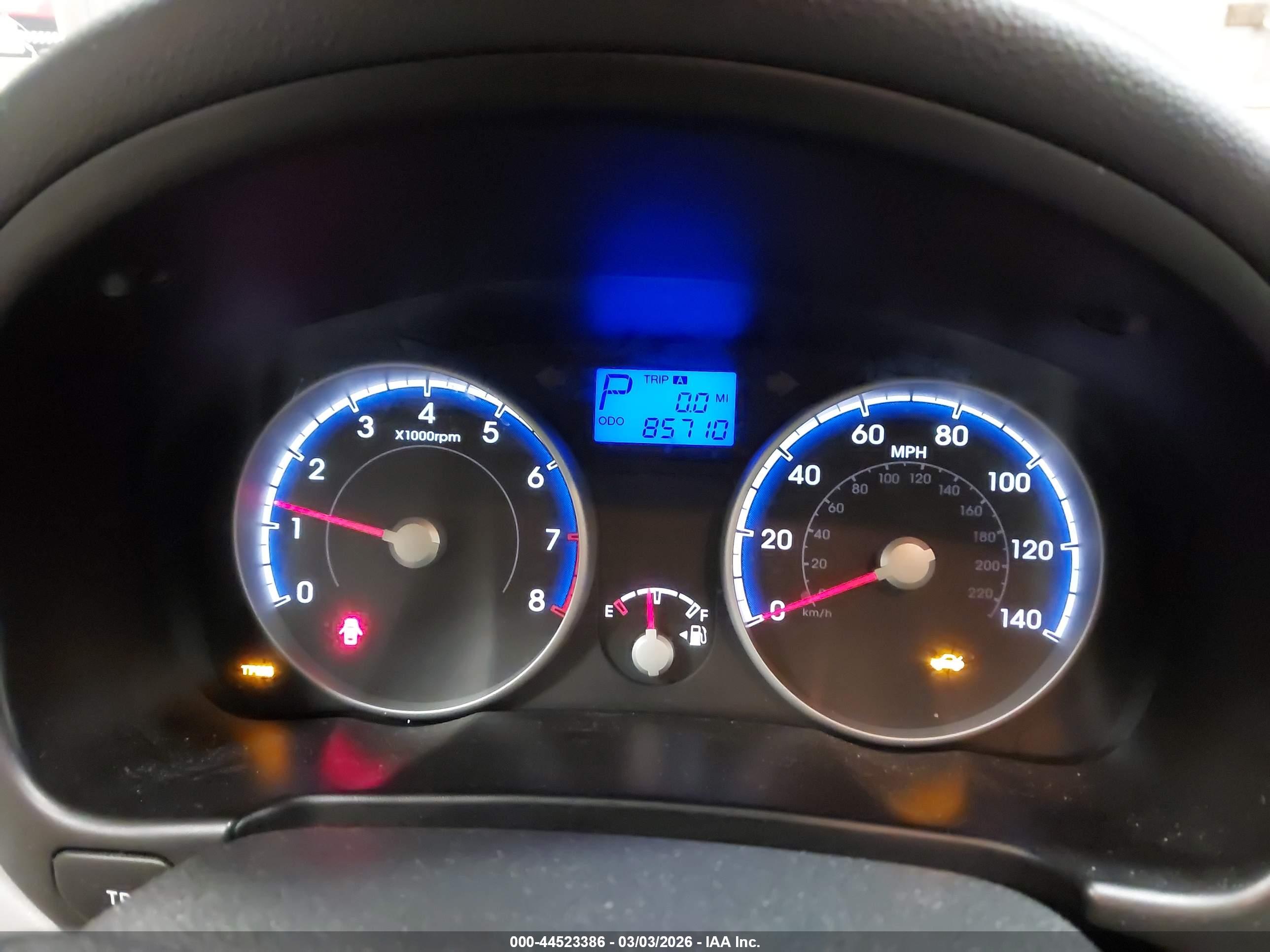 HYUNDAI ACCENT image 7