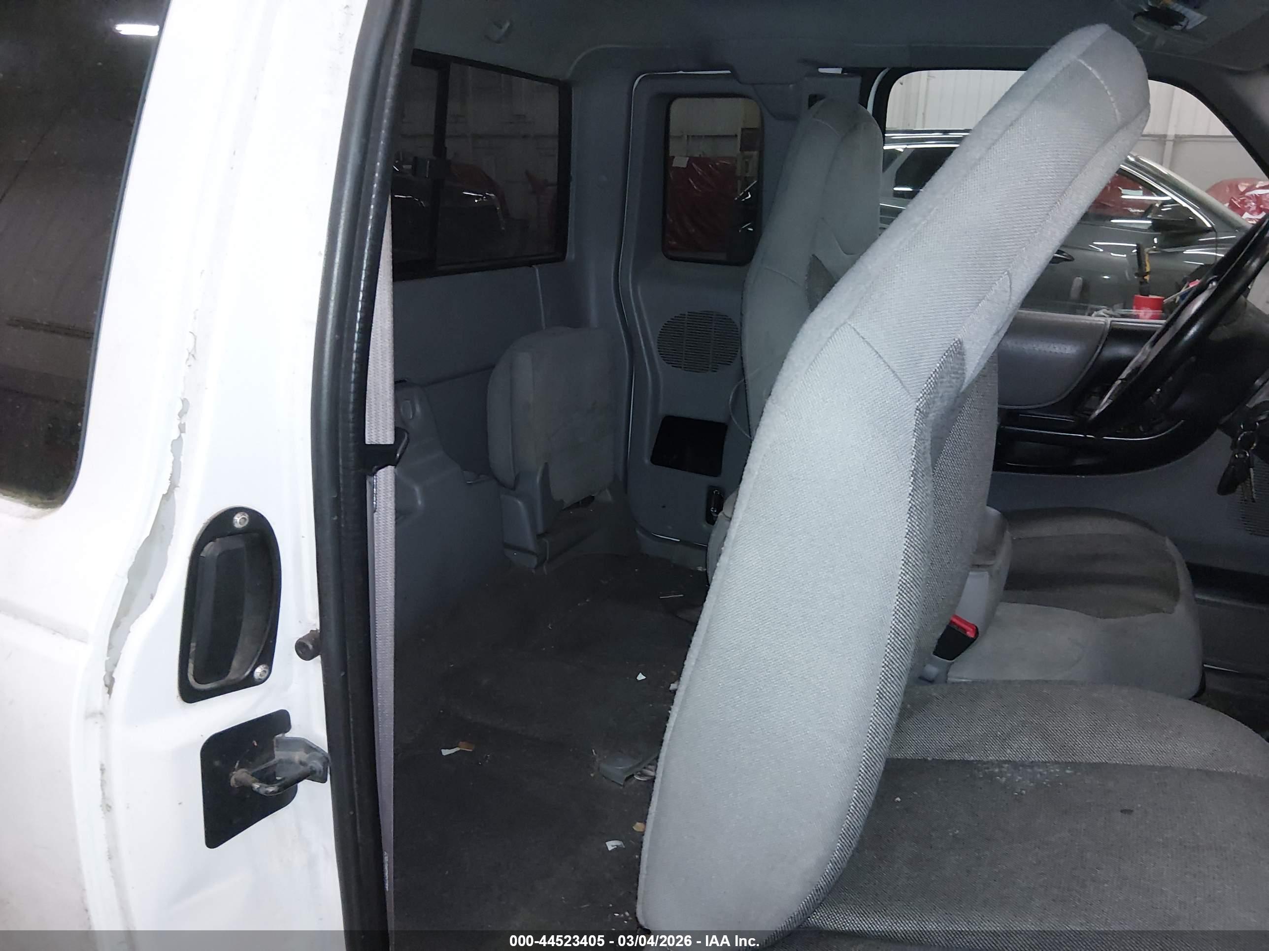FORD RANGER image 8