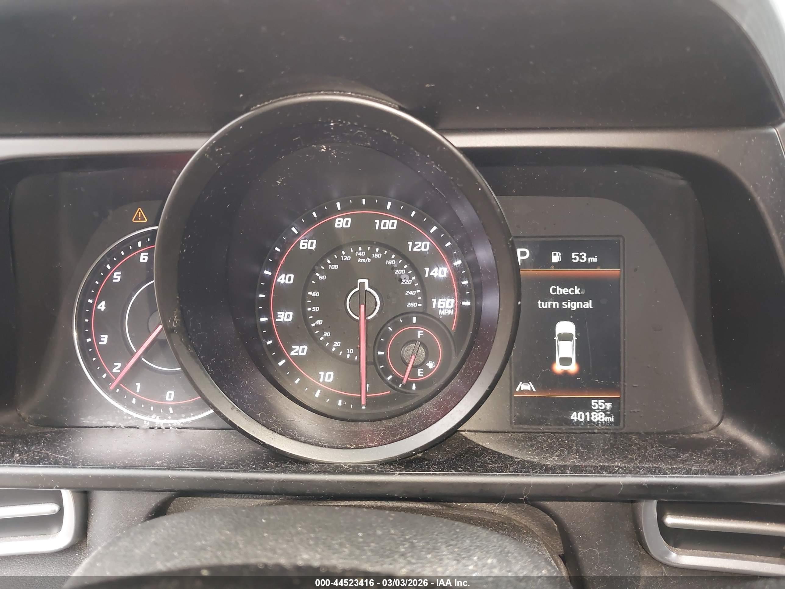 HYUNDAI ELANTRA image 7
